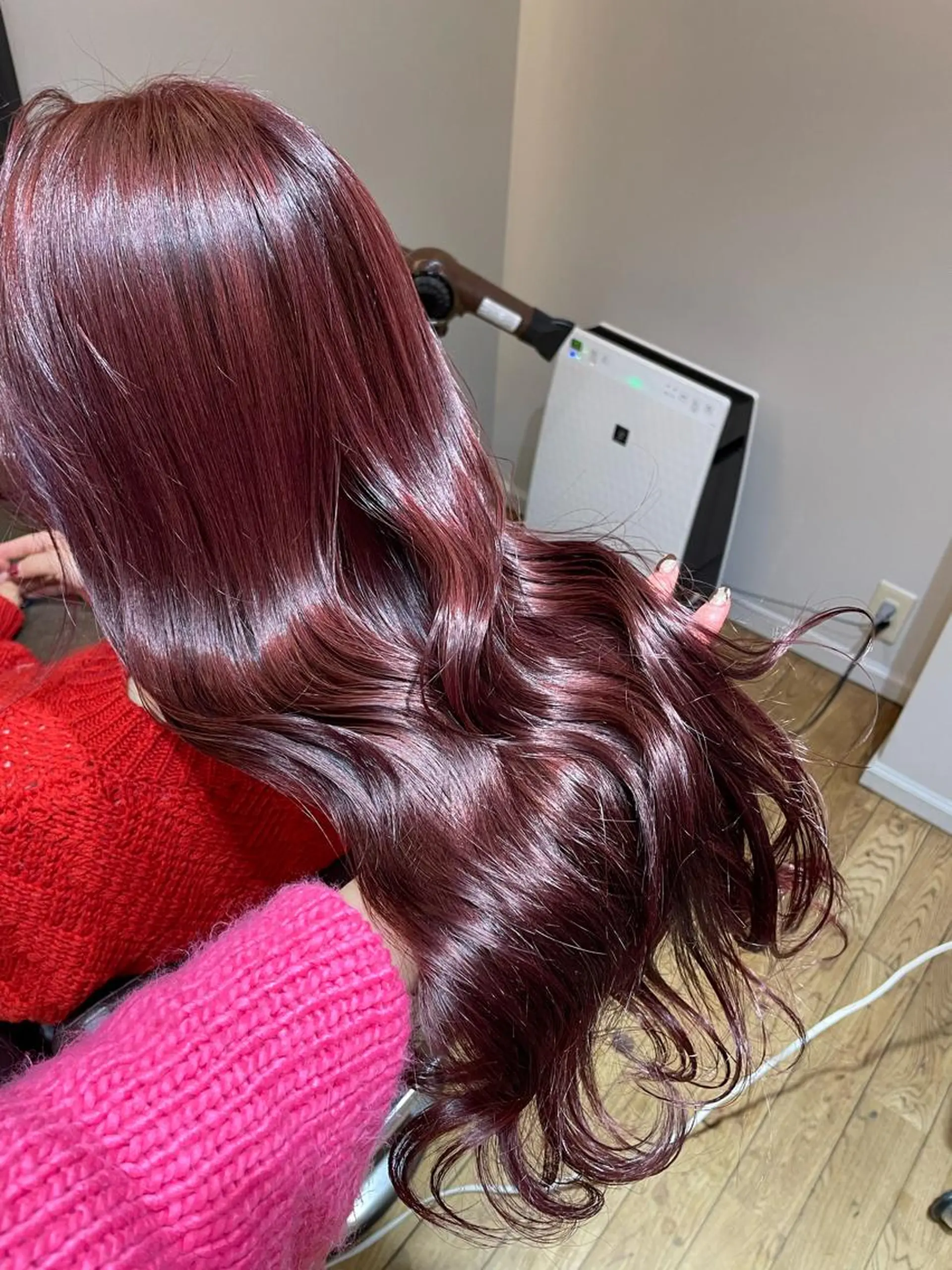 ロング 栗林 茉那のヘアスタイル