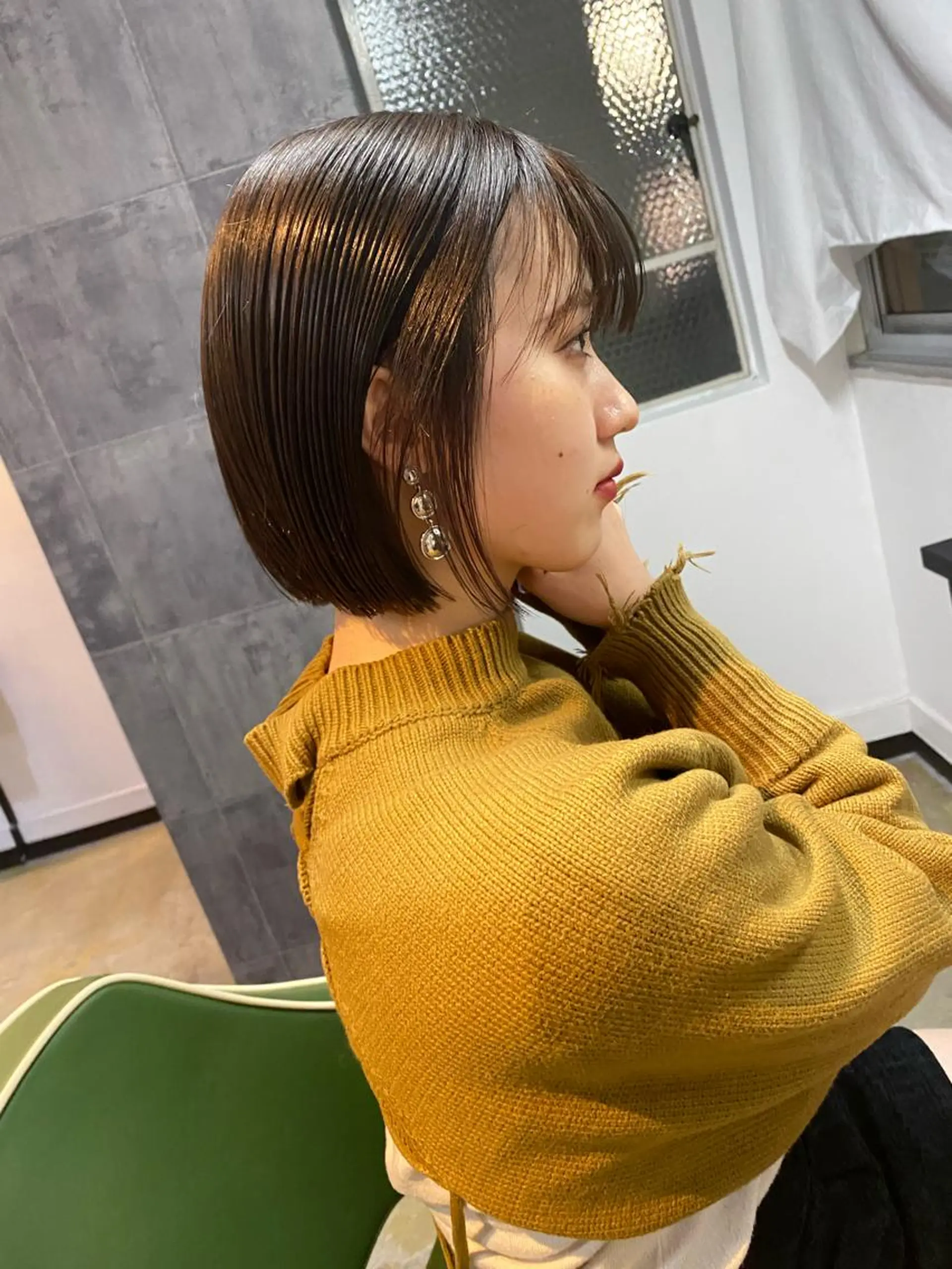 ショート カラー ネイル マツエク・マツパ アイブロウ ブリーチ 透明感カラー ブリーチなしカラー 眉カラー ボブ カット ヘアカラー トリートメント 広島/ボブ/レイヤー 🌿‬wakabaのヘアスタイル