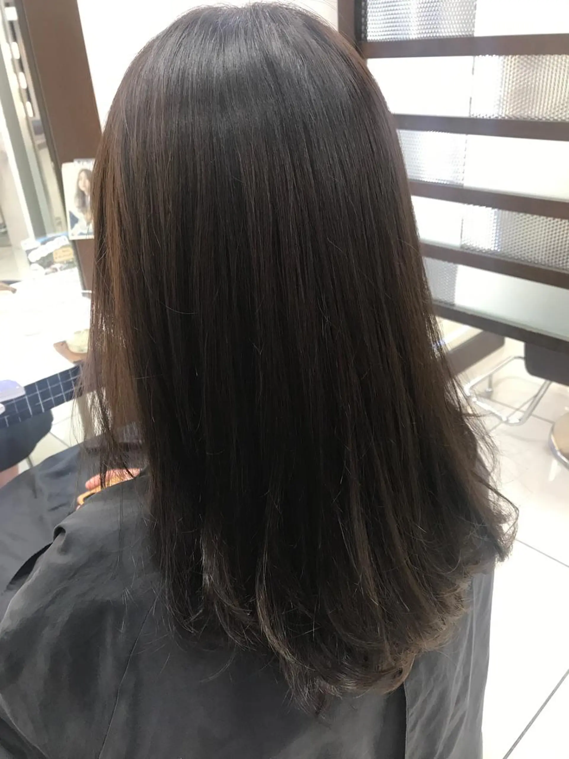 ロング カラー ブラウンカラー 馴染ませNo.1🧃 エクステ・アレンジのヘアスタイル