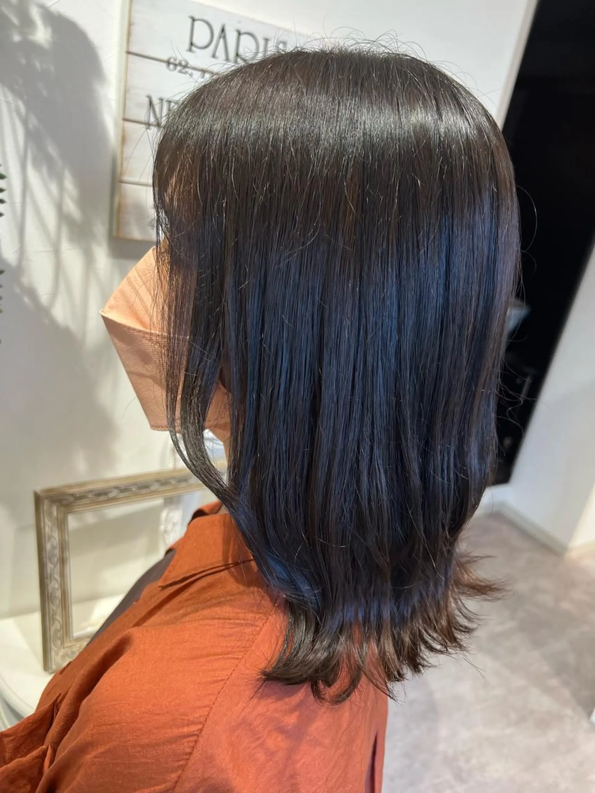 ミディアム 井上 美春のヘアスタイル