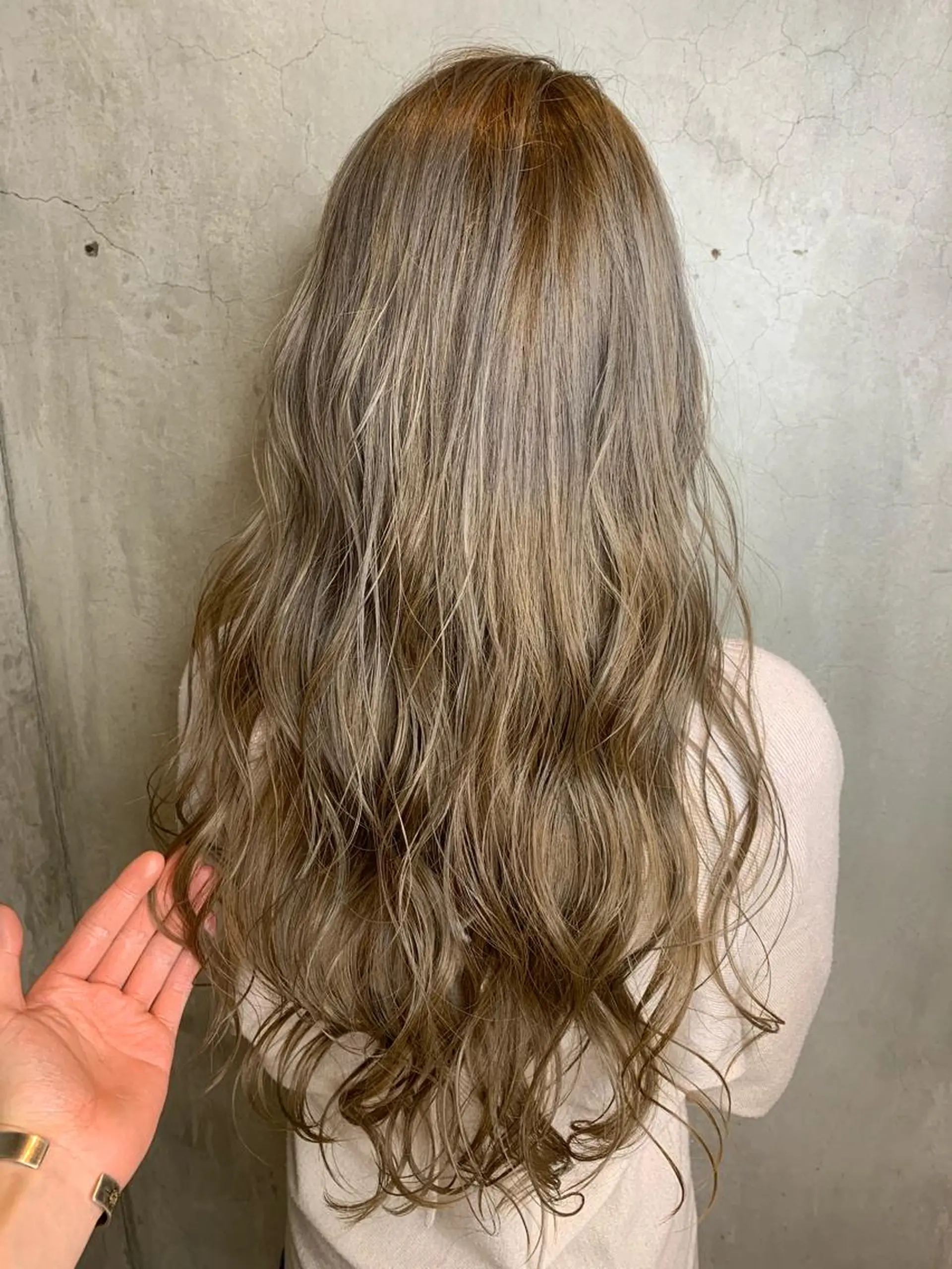 ロング カラー 🐝肥田 しょーと🐝のヘアスタイル