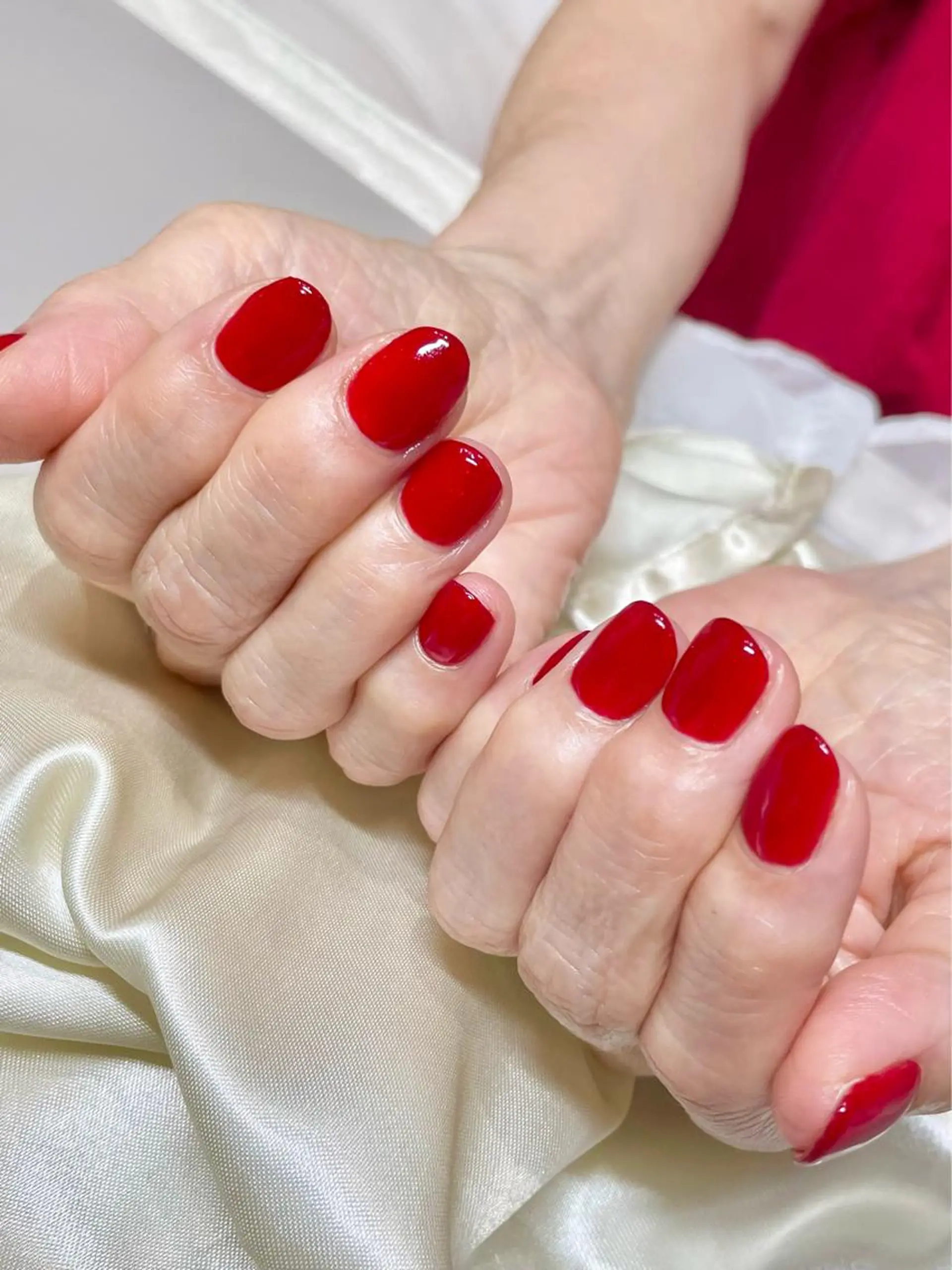 ネイル ワンカラーネイル 赤色 Nail Salon Y.のネイルデザイン