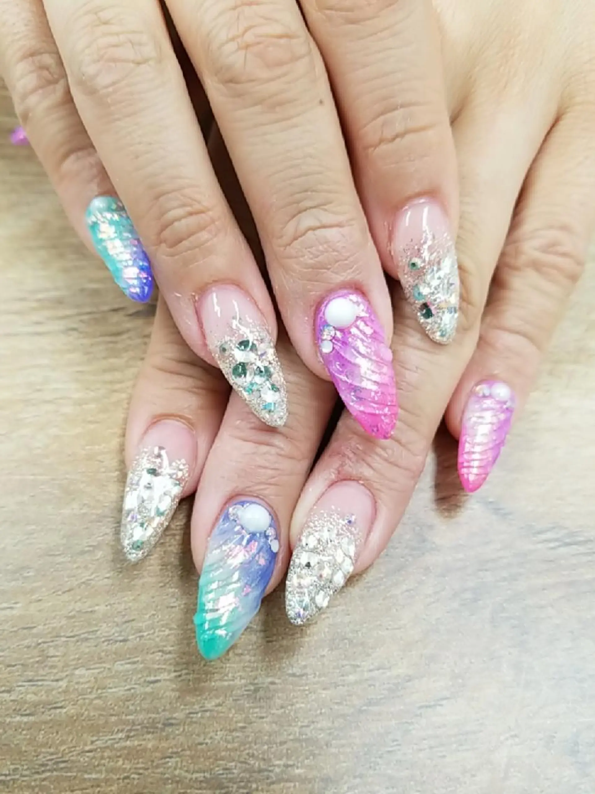 ネイル アートネイル フットネイル ジェルネイル 持ち込み ニュアンスネイル 河野ちえ (雑誌掲載サロン)のネイルデザイン