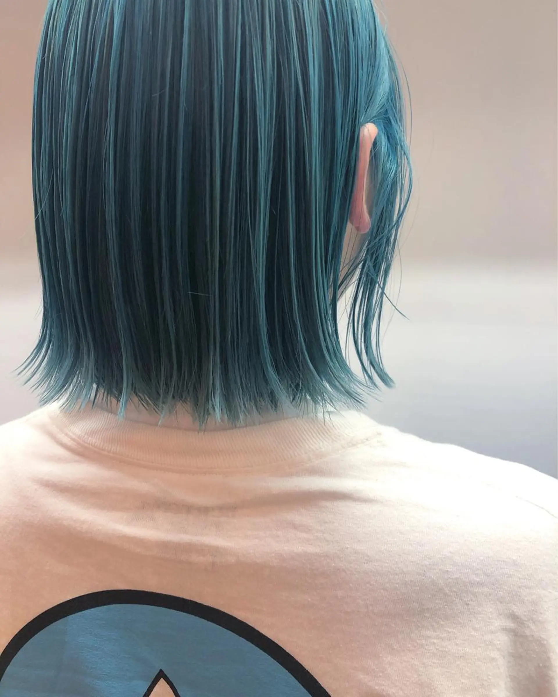 カラー ニシオカ タクヤのヘアスタイル