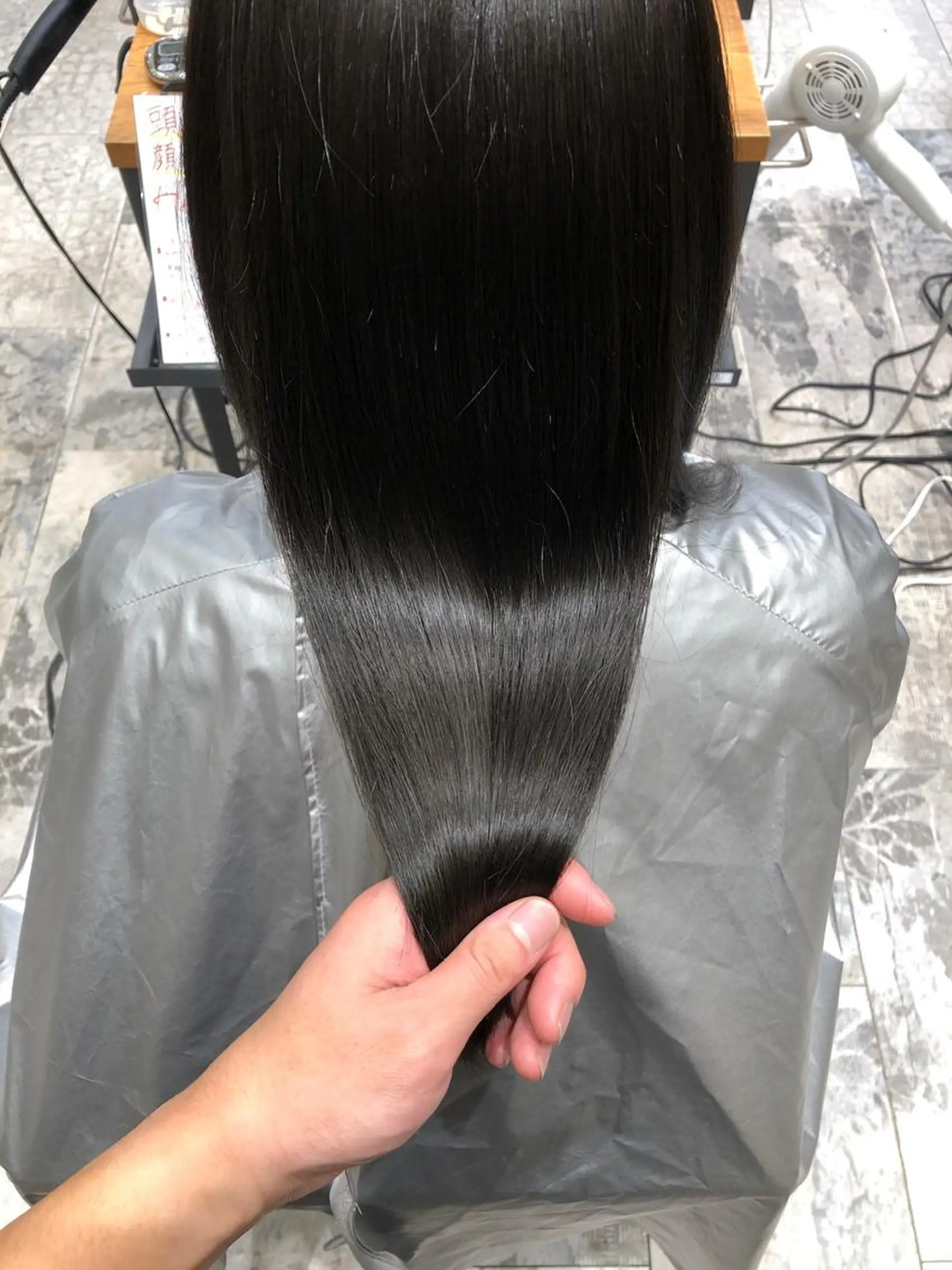 ロング カラー パーマ バレイヤージュ ブリーチ ケアブリーチ ダブルカラー ハイライトカラー カット ヘアカラー 縮毛矯正 トリートメント 新宿✨顔周りカット 韓国ヘア/坂本亜裟海のヘアスタイル