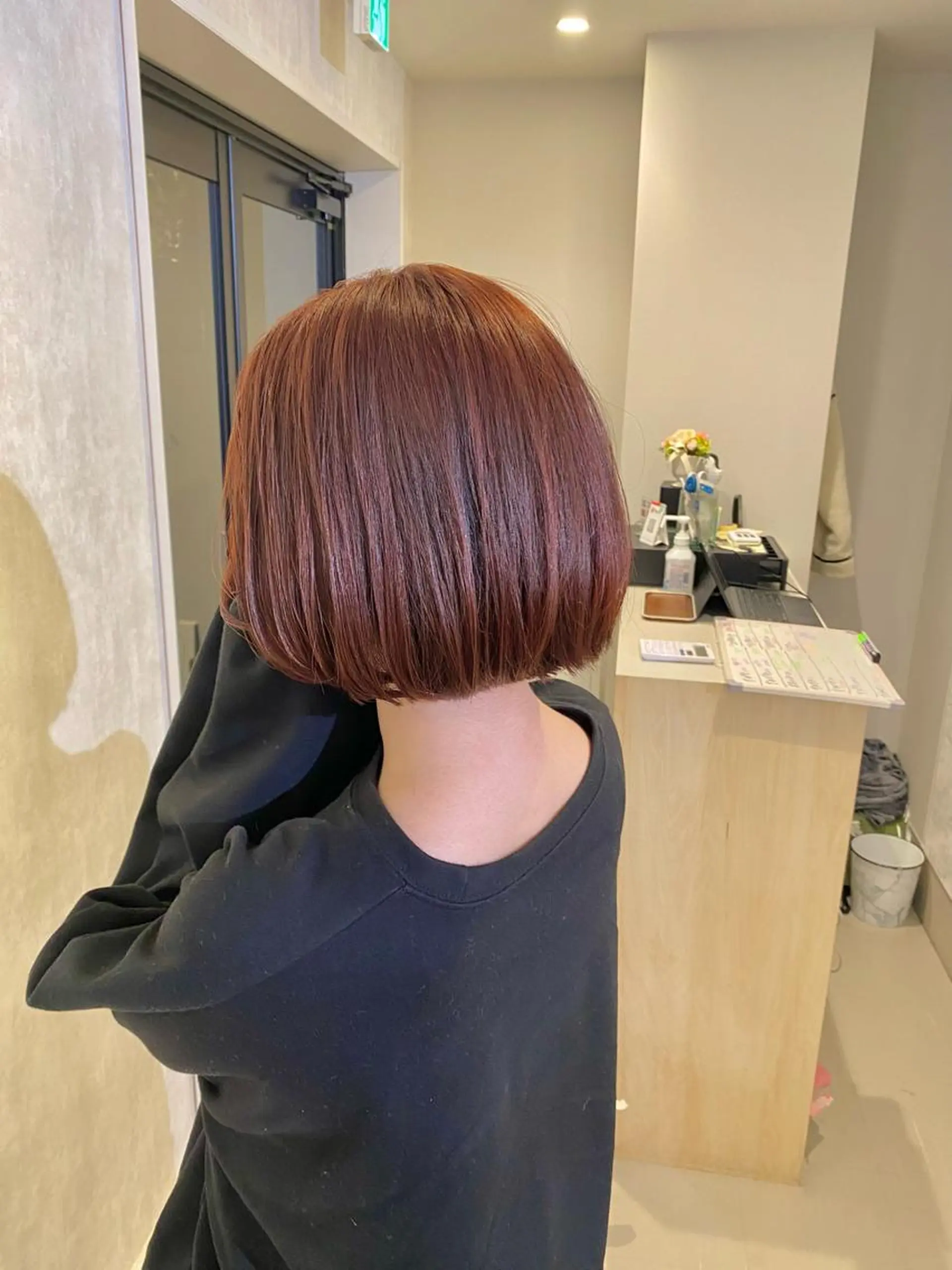 ショート カラー レッドカラー ボブ カット ヘアカラー トリートメント ボブ/縮毛矯正/ レイヤー/塚田のヘアスタイル