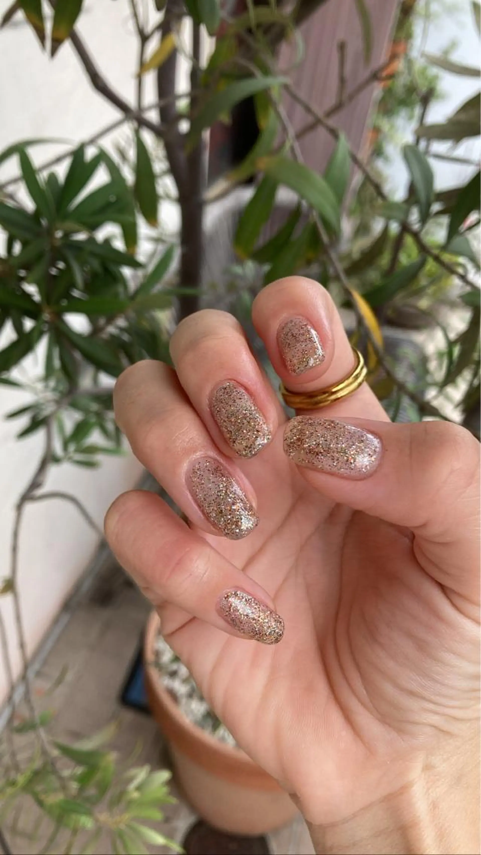 ネイル nailsalon　hue所属・小山 羽奈のネイルデザイン