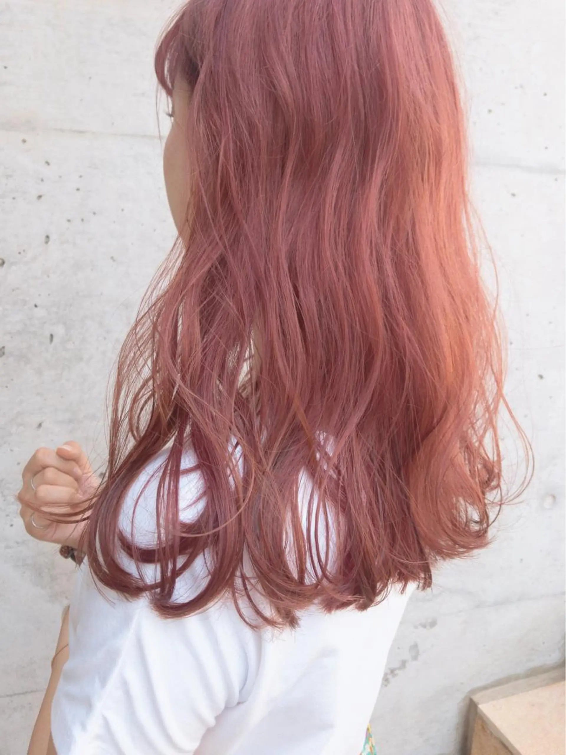 ロング カラー ピンクカラー 苦楽園🌷モアナサーフライダー所属・🤎MAI🤎 《ベージュ系カラー》のヘアスタイル