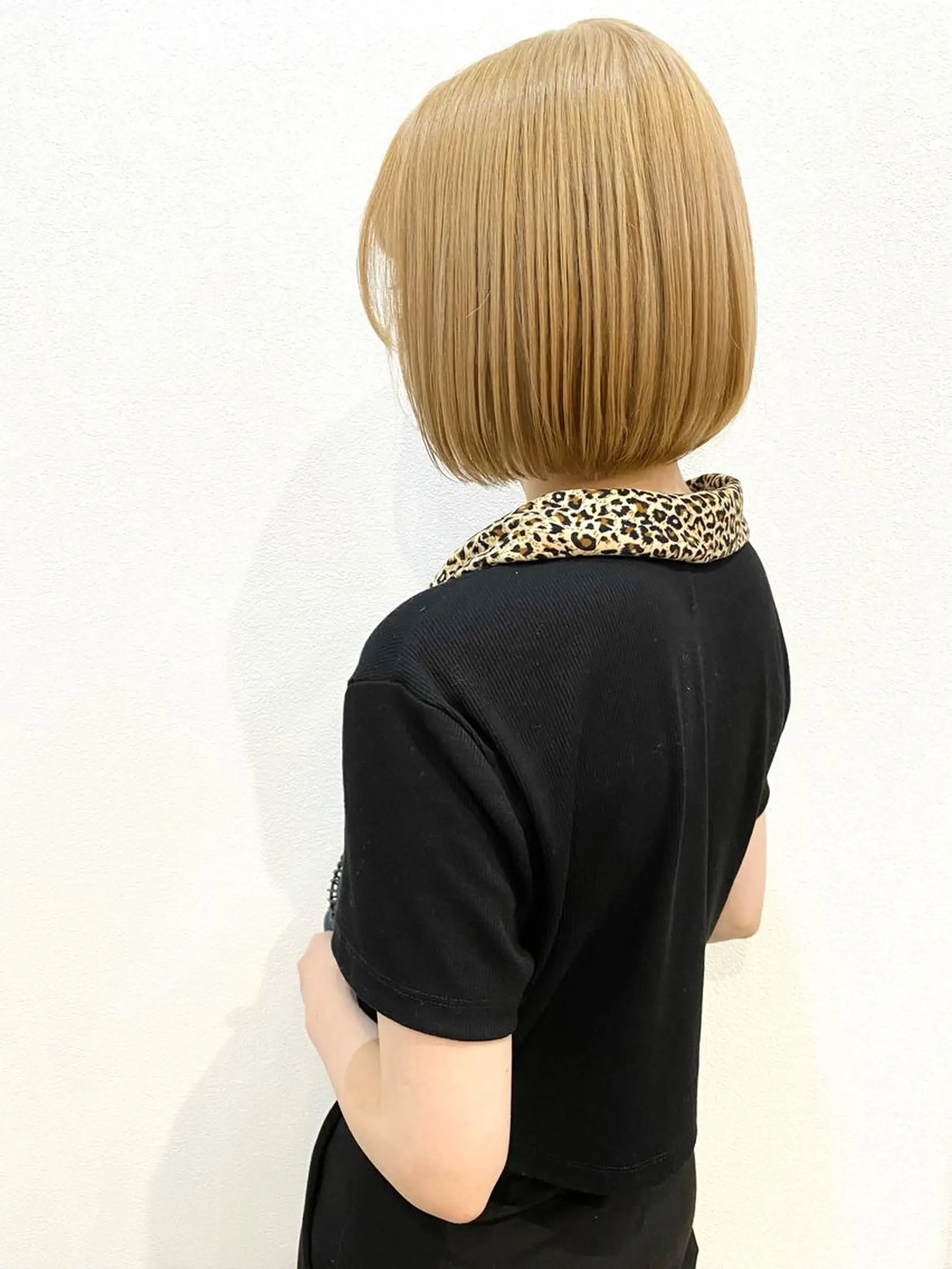 ショート ヘアカラー MYRTLE TSUNODAのヘアスタイル