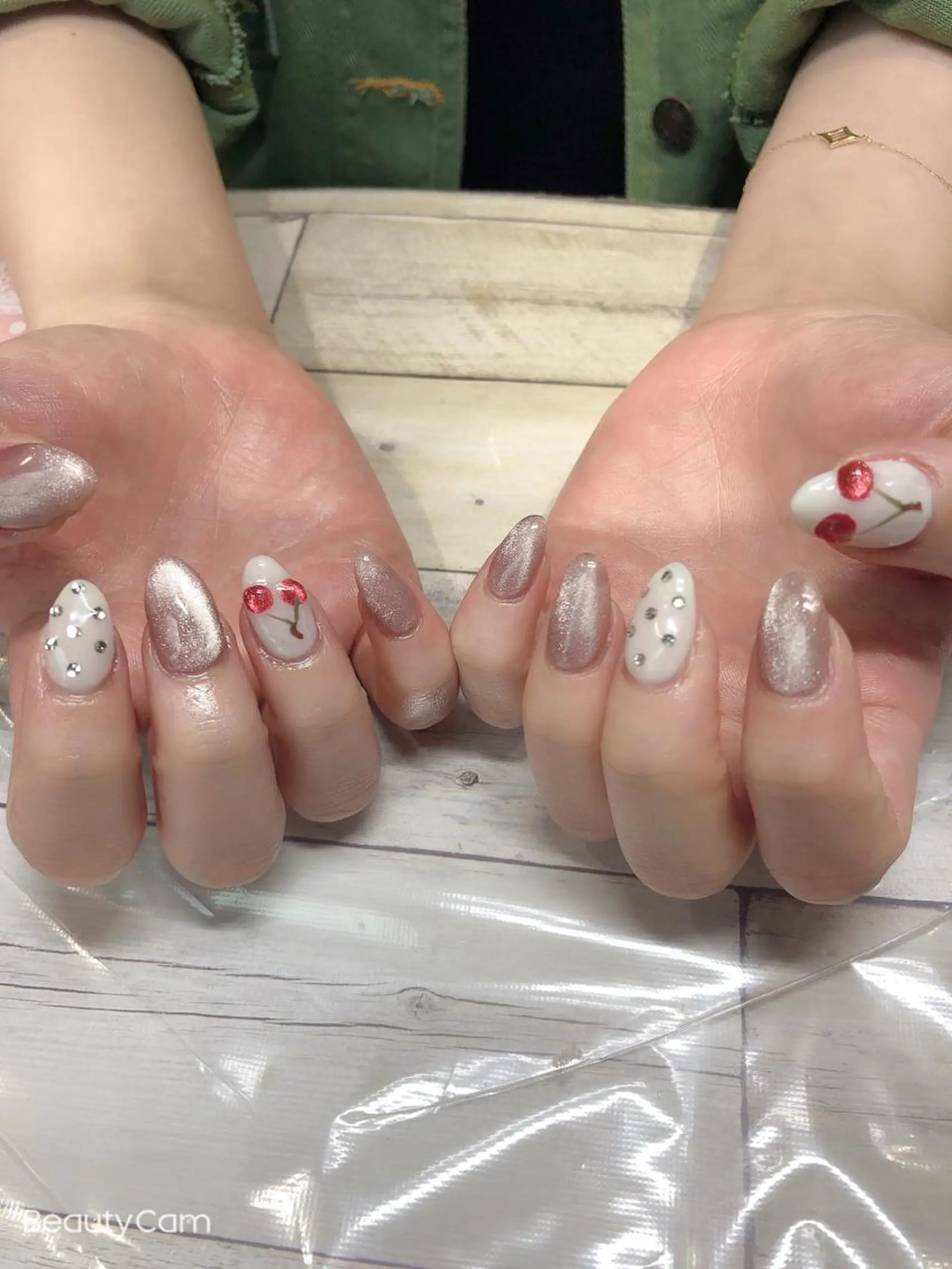 ネイル 💎Guarendo💎錦糸町店所属・✨アン ミユ✨のネイルデザイン