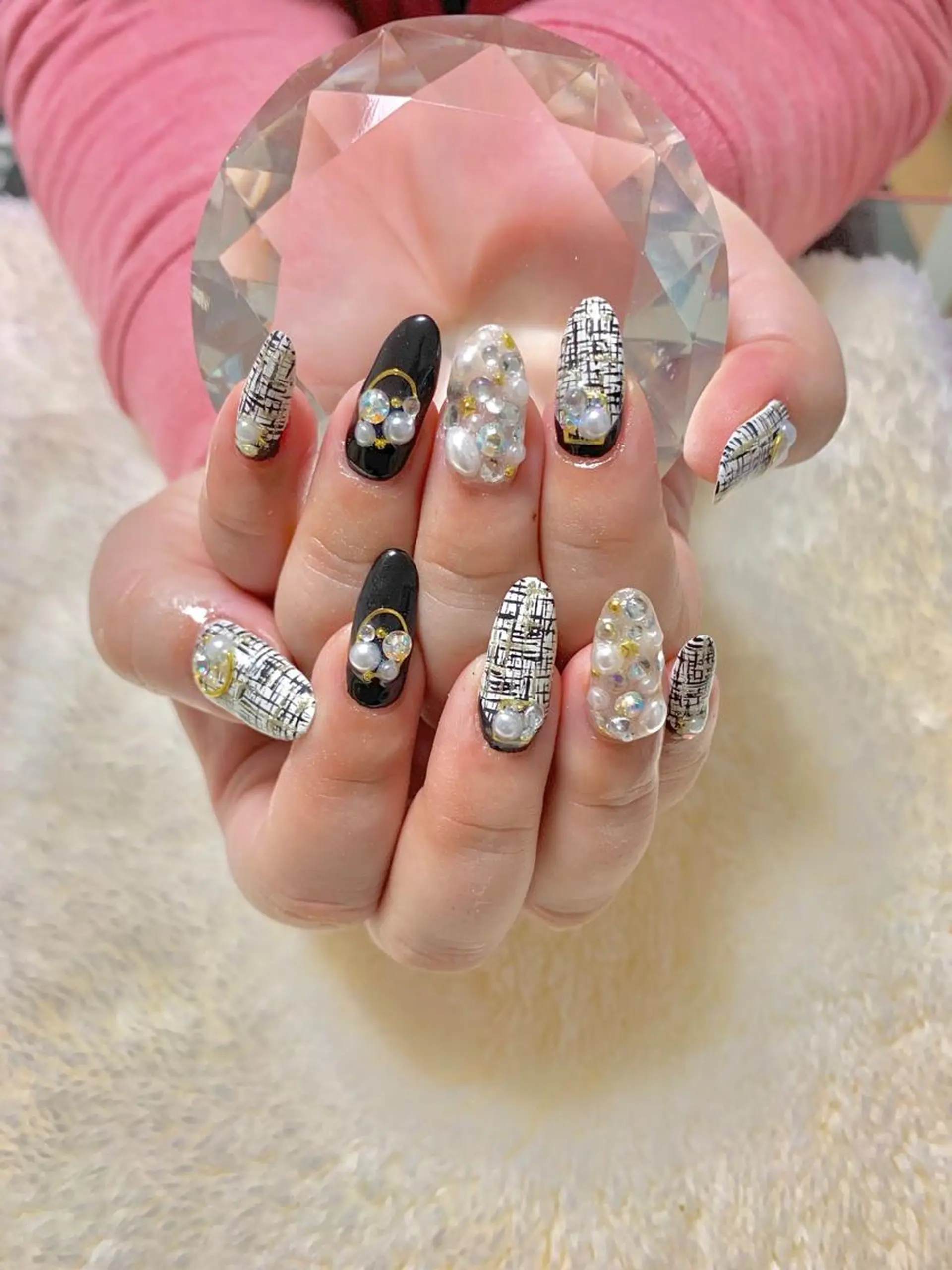 ネイル アートネイル 夏ネイル EMILUCA 北河希のエステ・リラクイメージ