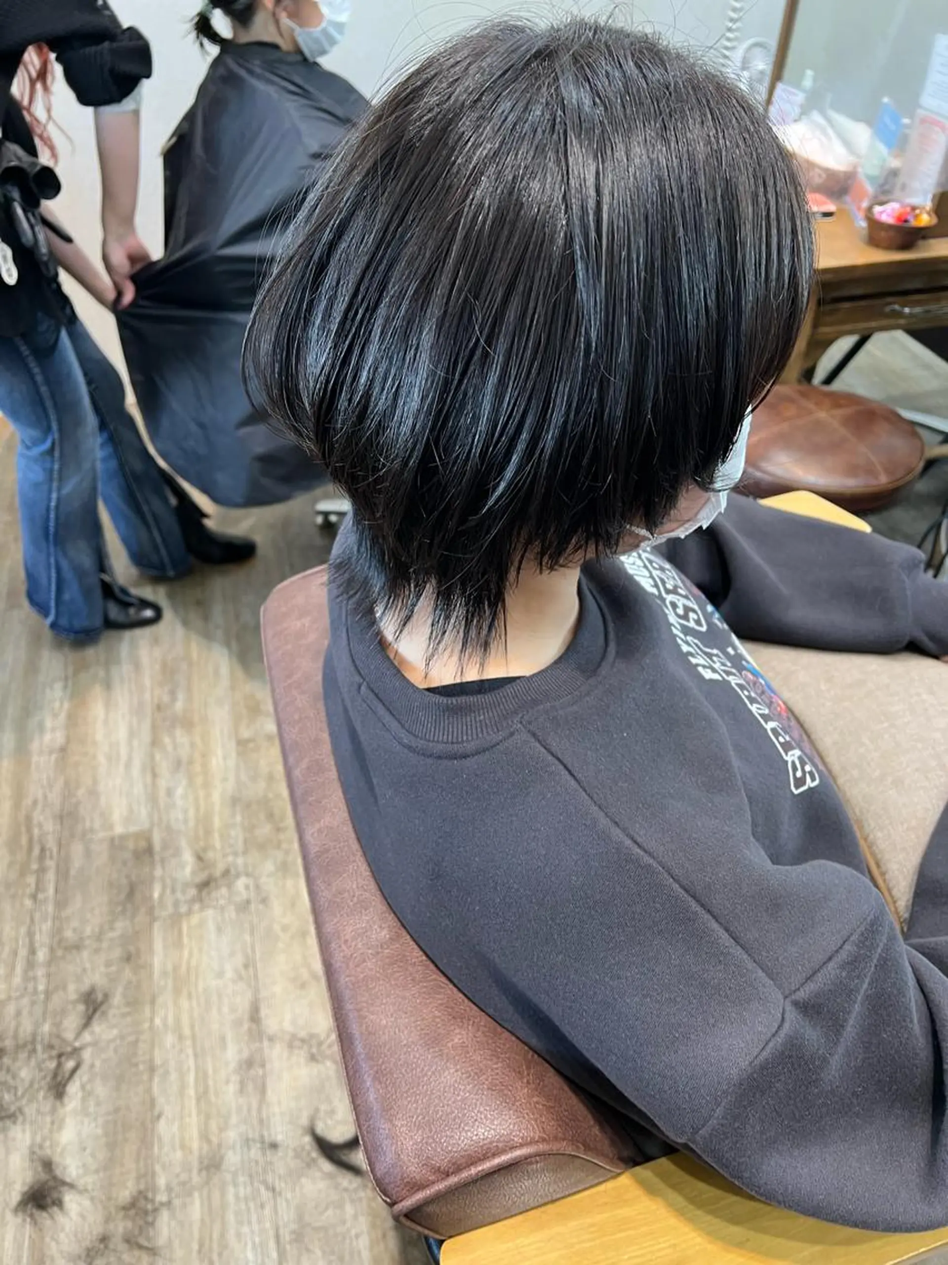 ミディアム カラー くびれヘア 顔周りカット レイヤーカット ウルフカット カット トリートメント ブリーチ/髪質改善/ レイヤー/YUTO‎のヘアスタイル