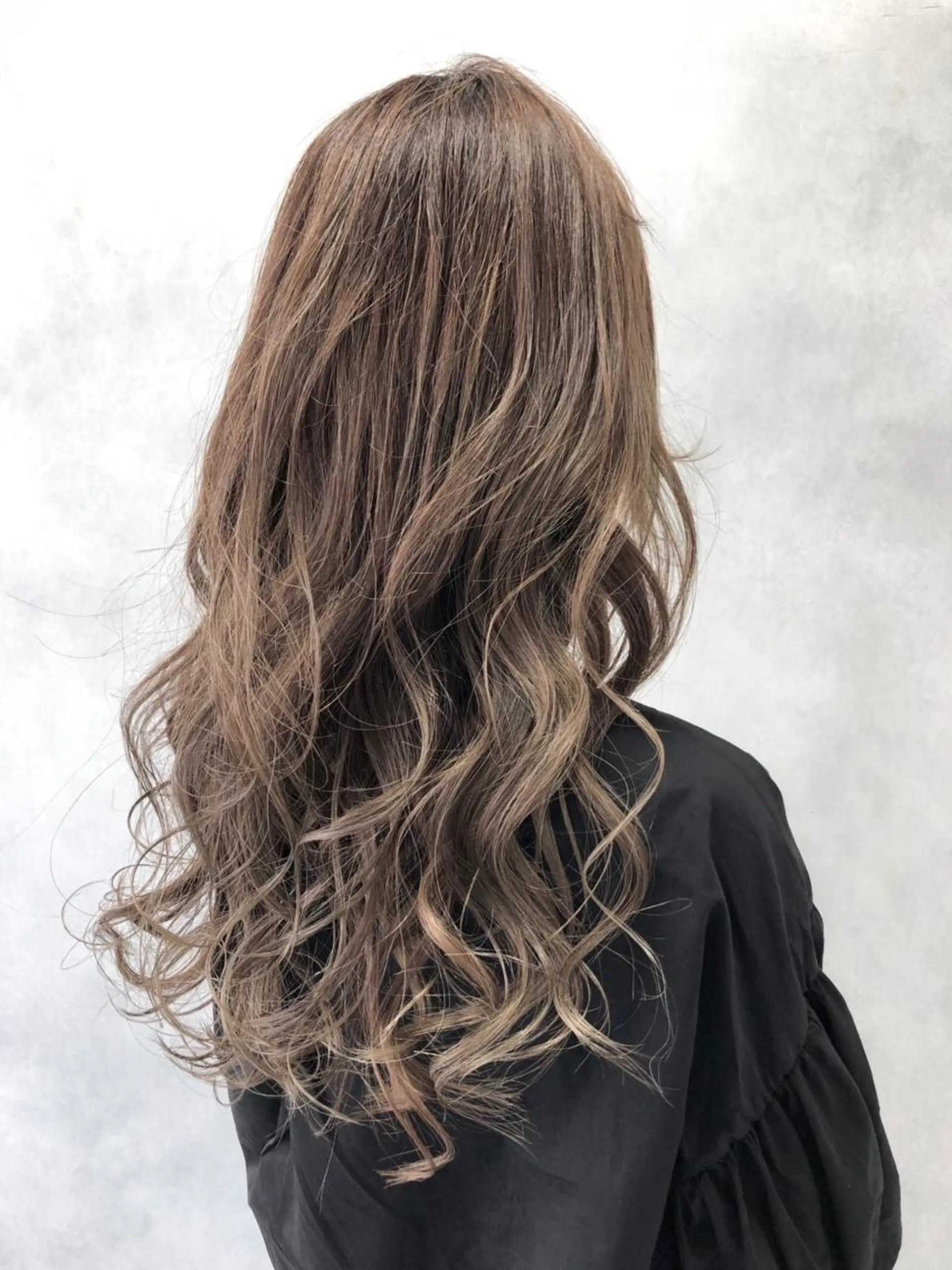 ロング ハイライト 小澤大輔 YOLO hairのヘアスタイル