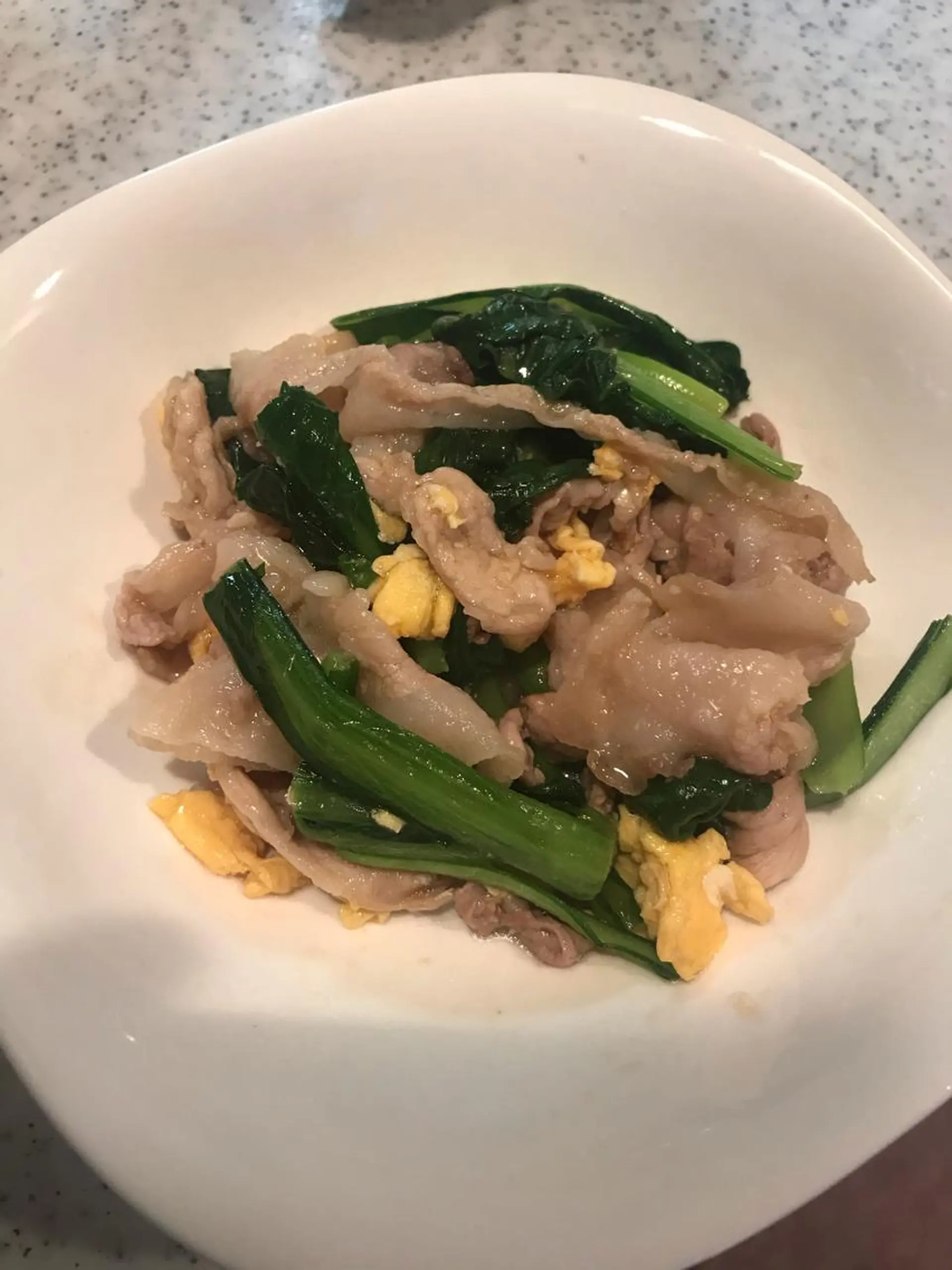 ミディアム カラー パーマ ヘアアレンジ メンズ キッズ ネイル マツエク・マツパ アニメ,Vオタク× 即効痩せエステサロンのエステ・リラクイメージ