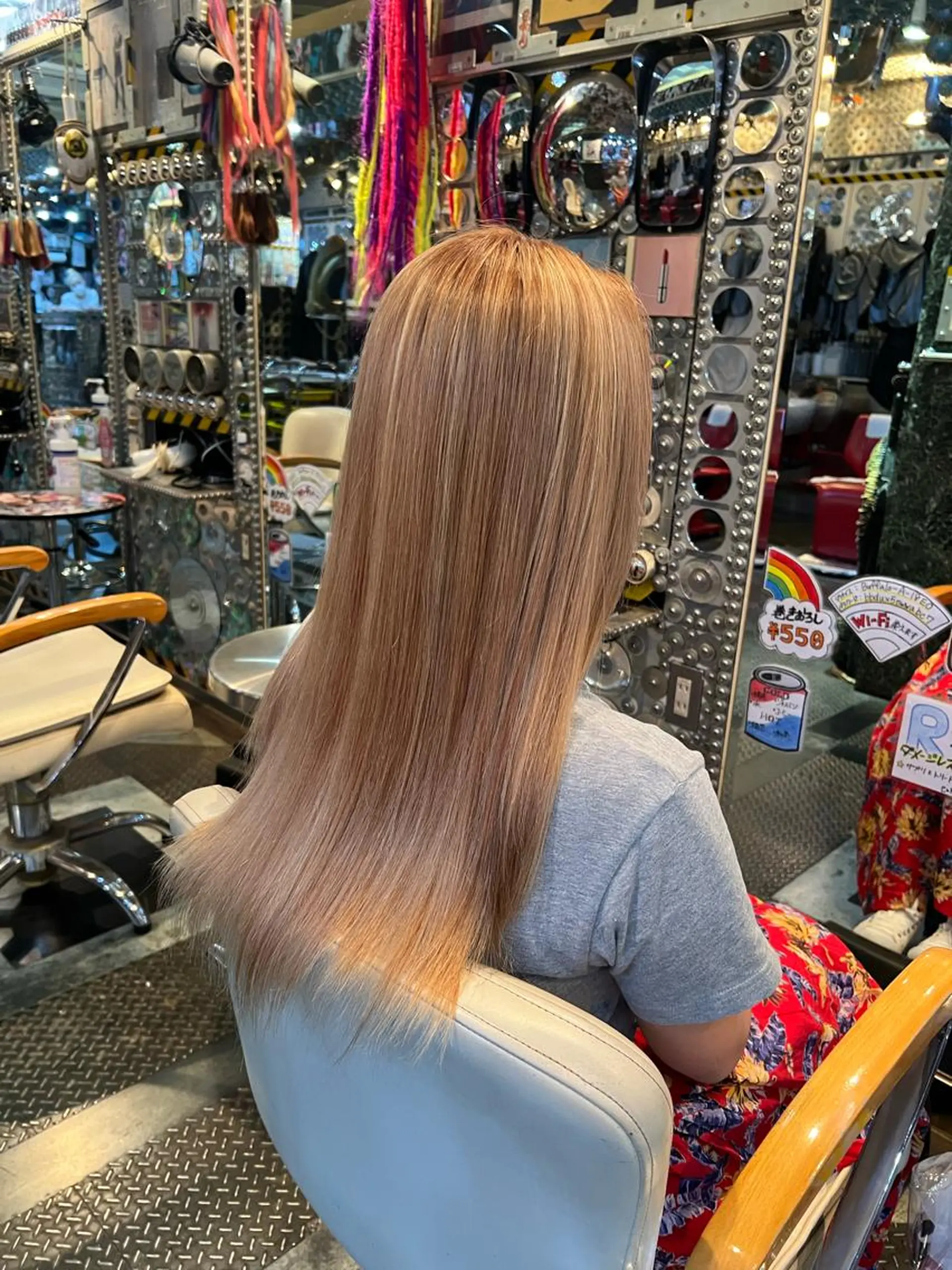 ロング カラー ベージュカラー ハイライトカラー ピンクカラー ハイライト Hair Salon ADNESS所属・KOYA ｺﾔのヘアスタイル