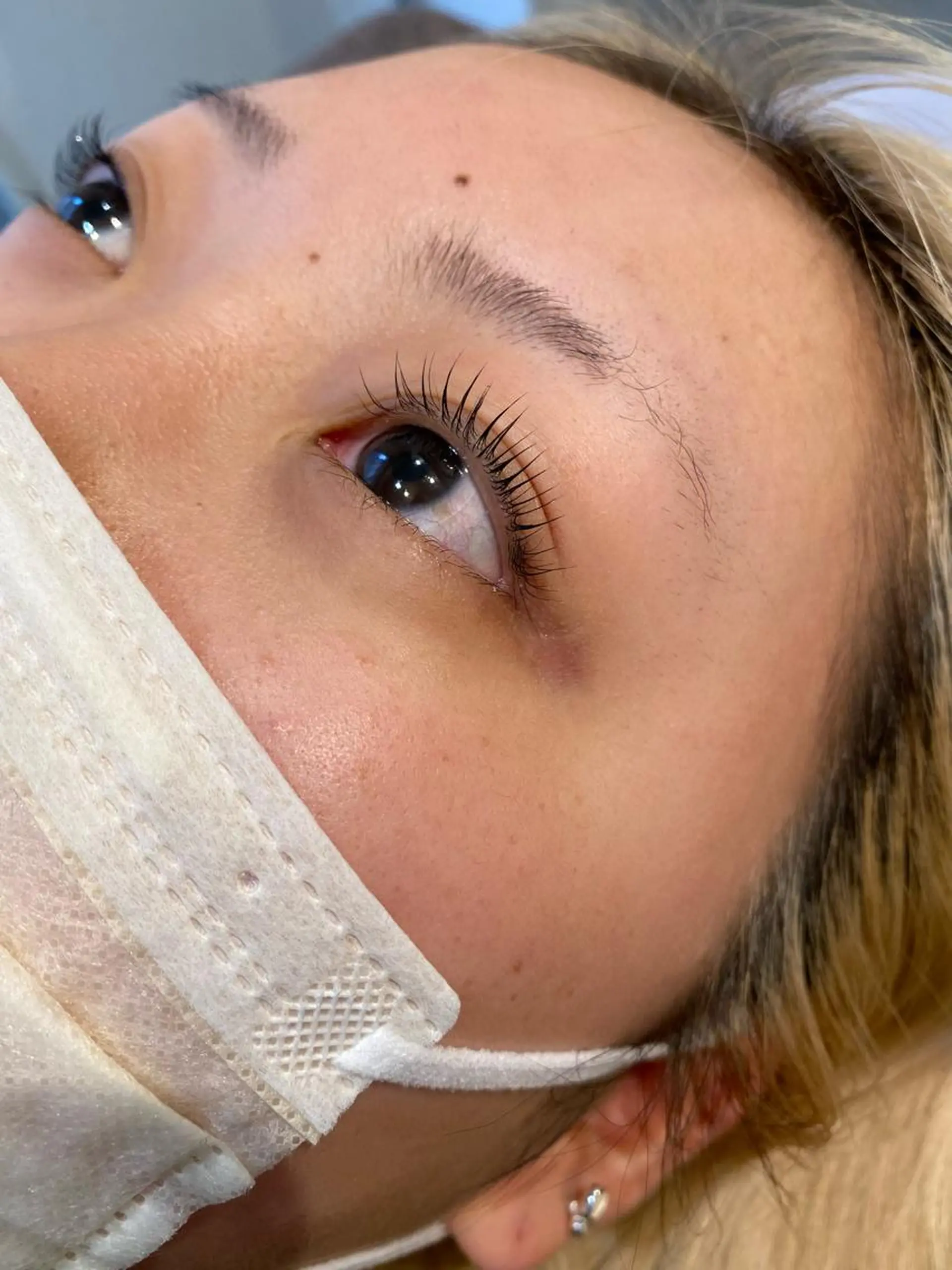 マツエク・マツパ パリジェンヌラッシュリフト まつげパーマ マツパ ブリーチなしカラー ダブルカラーエクステのヘアスタイル