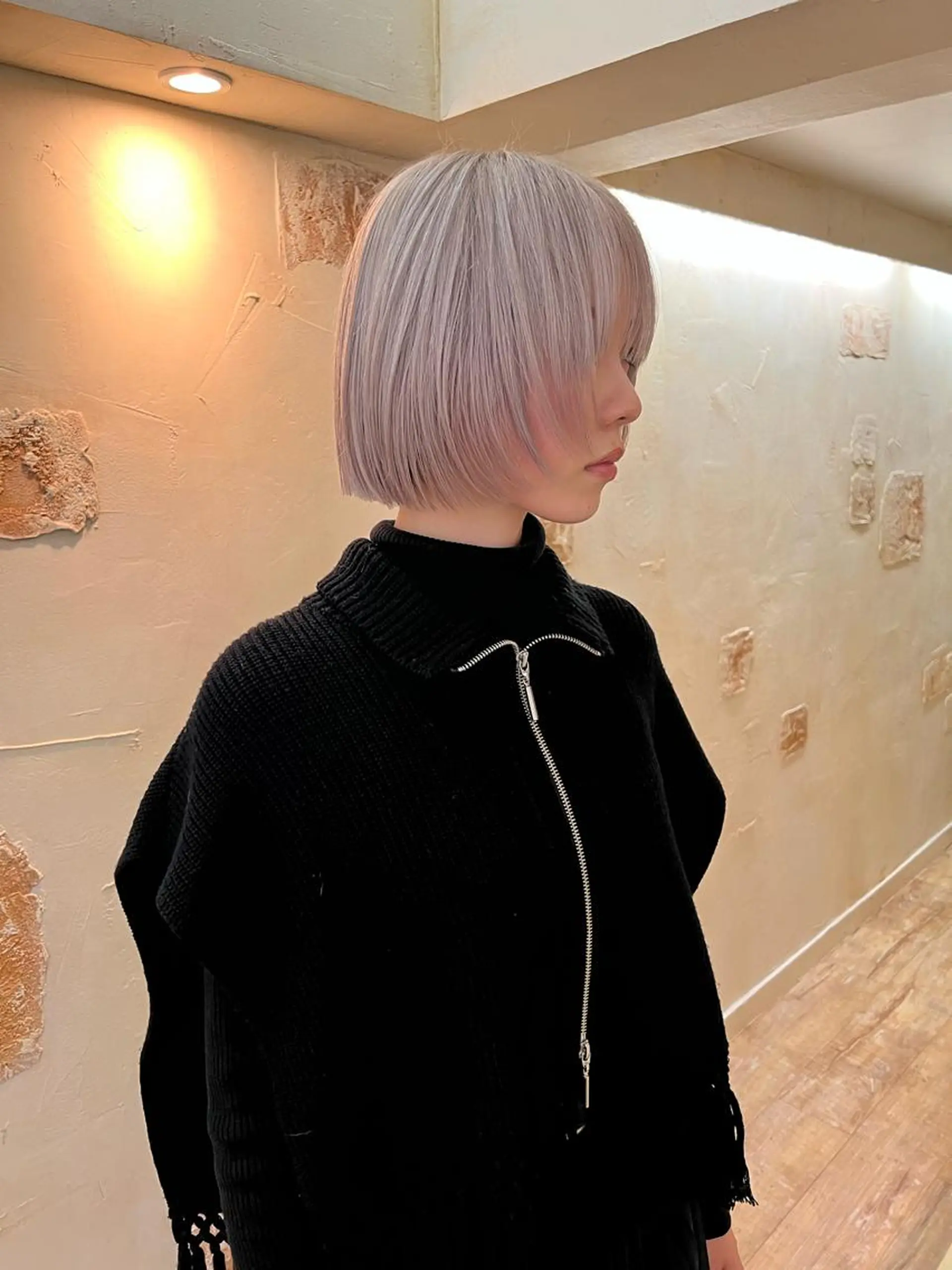 ショート 切りっぱなしボブ ボブ レイヤーカット 退色まで透明感ある ダブルカラー/リクのヘアスタイル