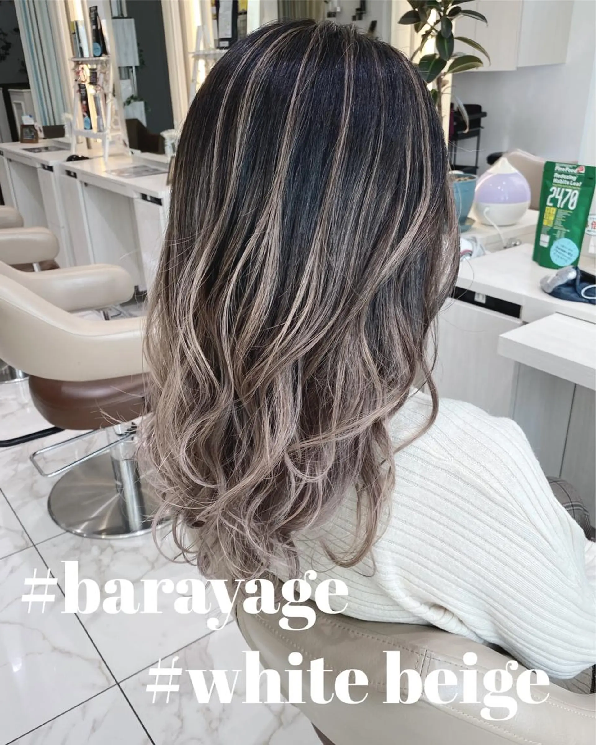 セミロング カラー バレイヤージュ ベージュカラー ブリーチ ホワイトベージュ レイヤーカット カット ヘアカラー 山崎俊輔/髪質改善 /バレイヤージュのヘアスタイル