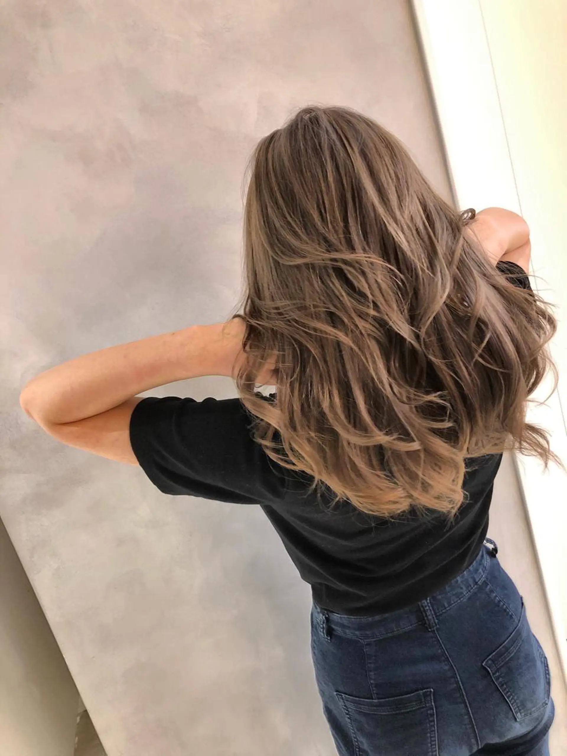 セミロング カラー ブロンド×ハイトーン ／遠藤将太のヘアスタイル