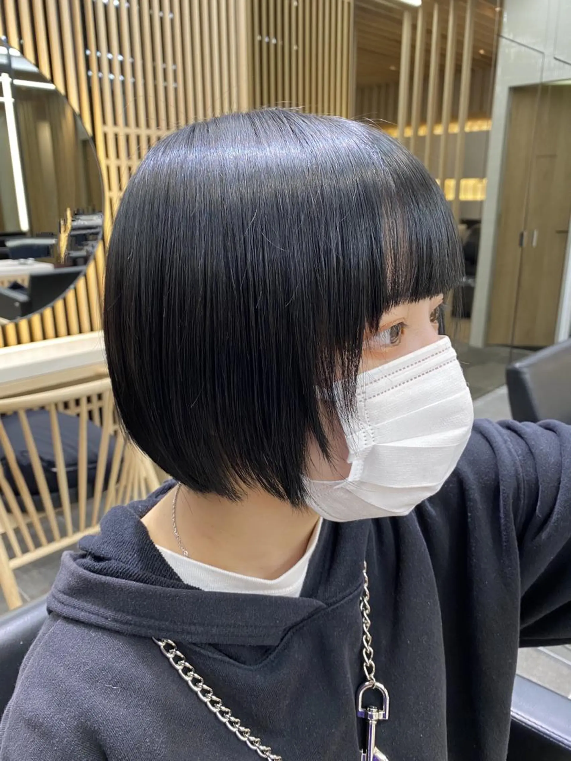 ショート カラー パーマ 黒髪 ブルーカラー ブルーブラック ボブ 縮毛矯正 カット ヘアカラー 縮毛矯正 トリートメント ラテ渋谷所属・【副店長/縮毛矯正】 小野沢駿弥のヘアスタイル