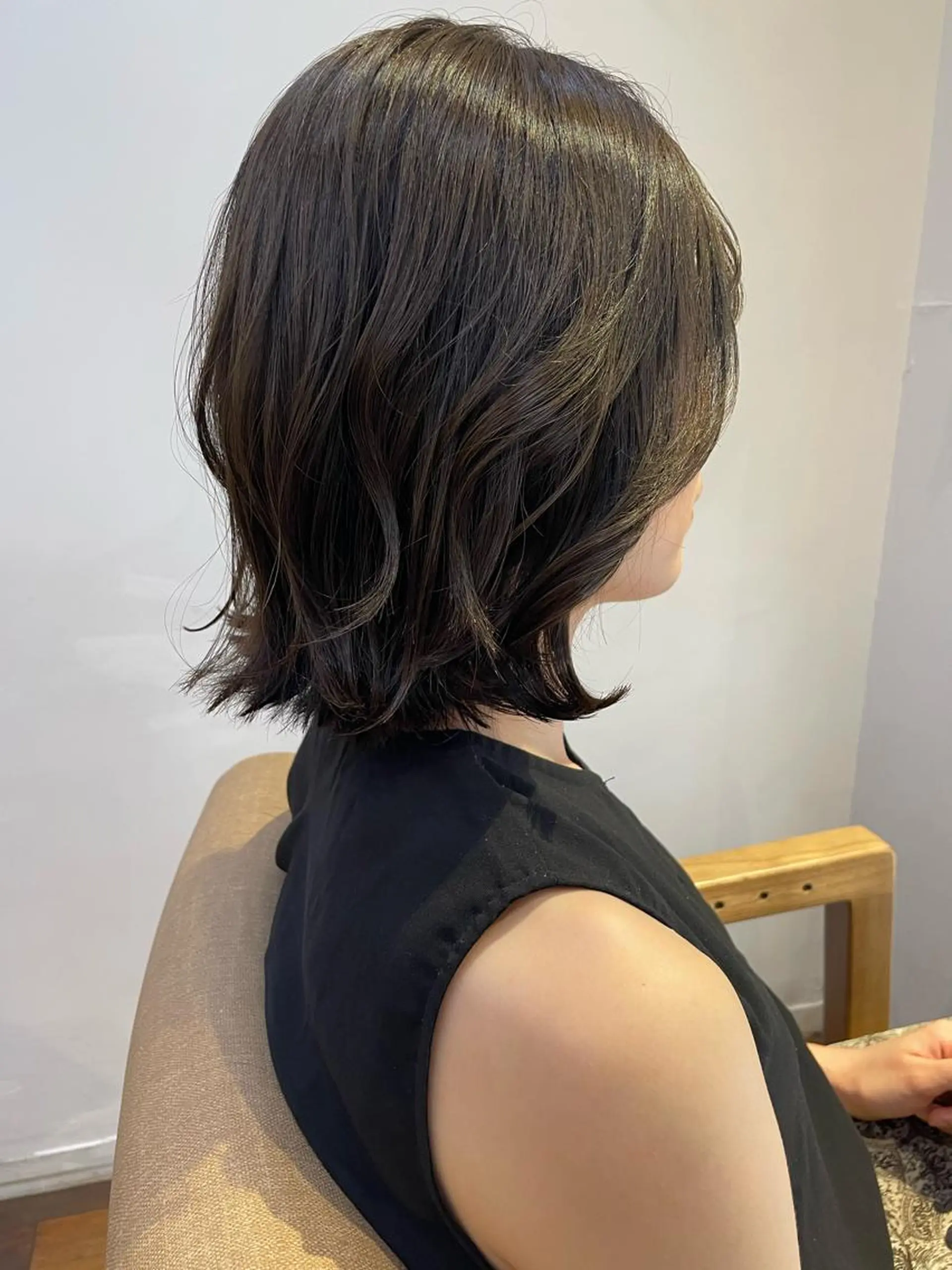 ミディアム カラー カット ヘアカラー トリートメント あずまぐち めぐみのヘアスタイル