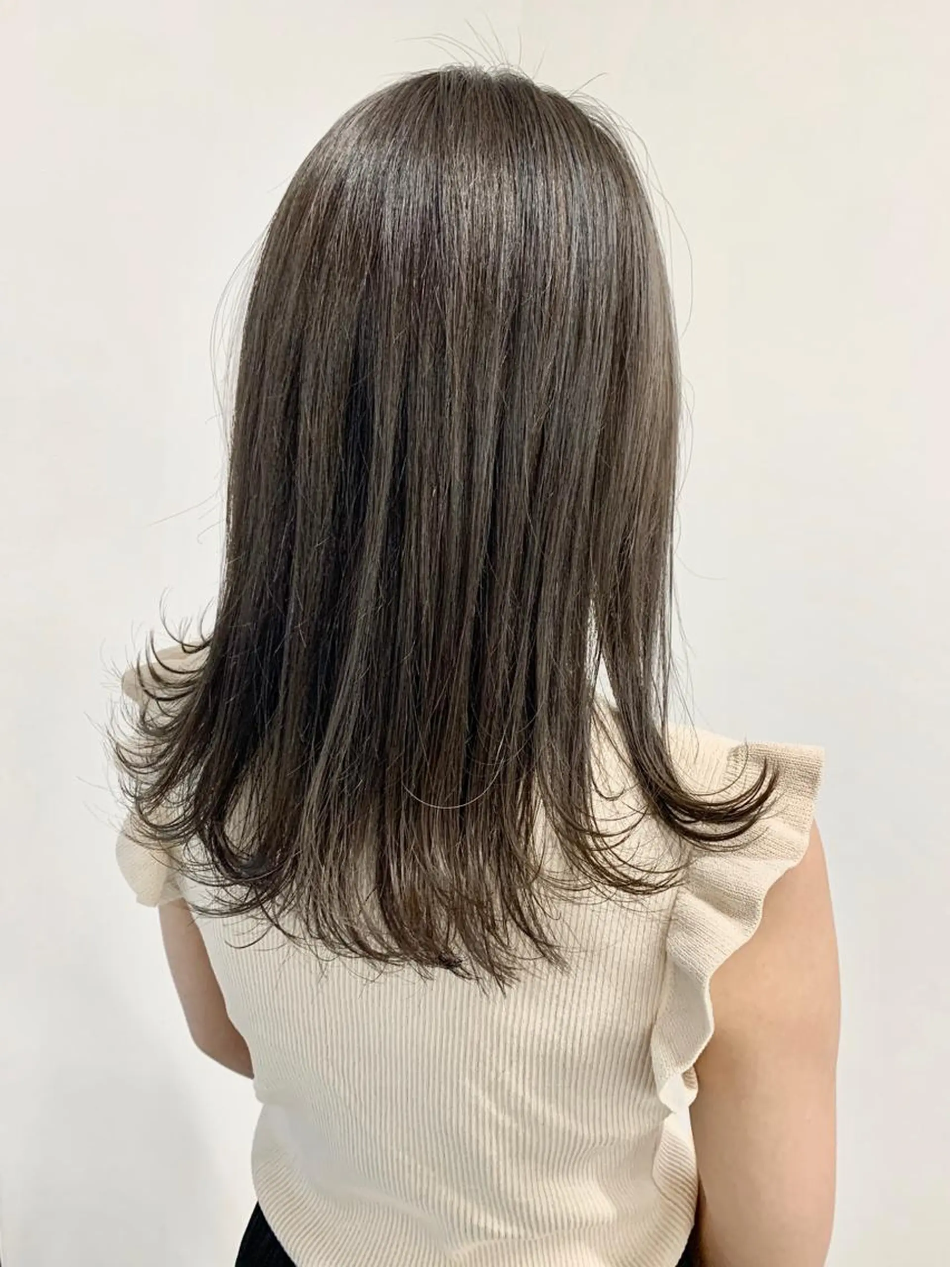 ミディアム カラー 🔵赤み消し透明感 梅田・増田のヘアスタイル