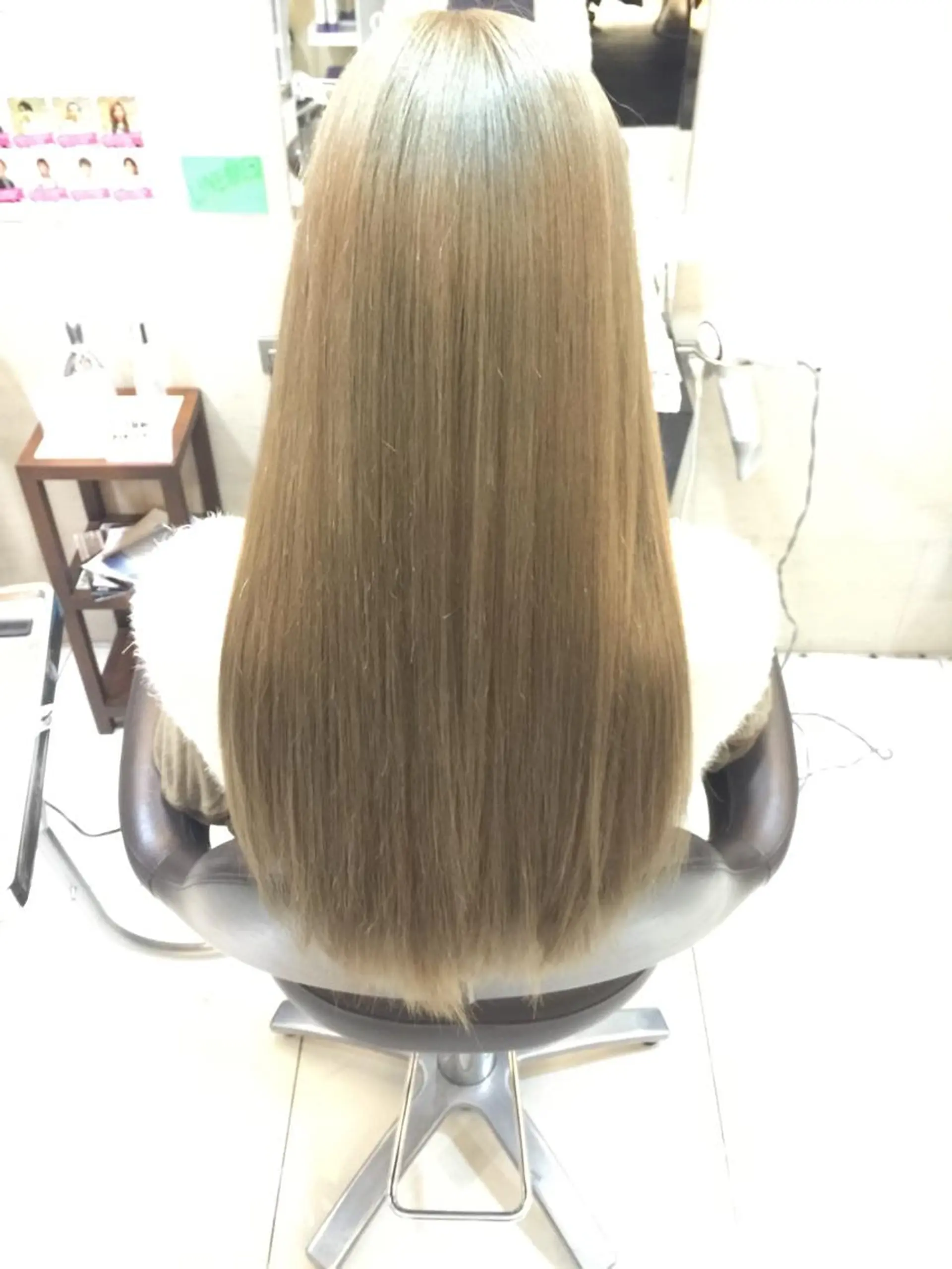 カラー ブリーチ イルミナカラー 💜ツヤヘアケア🩷 サトウシュンスケのヘアスタイル