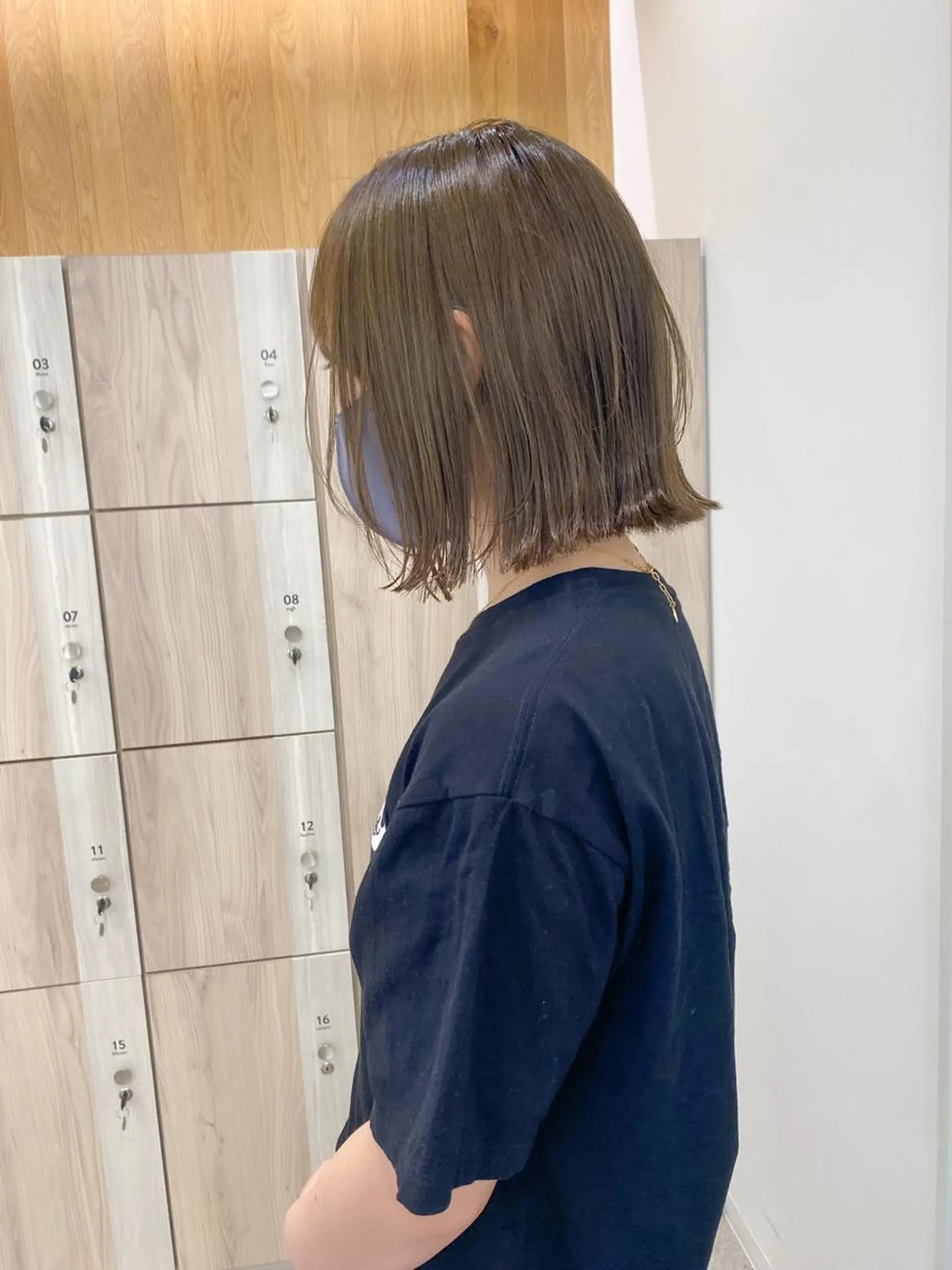 ミディアム カラー THE DAY所属・AKI HASHIMOTOのヘアスタイル