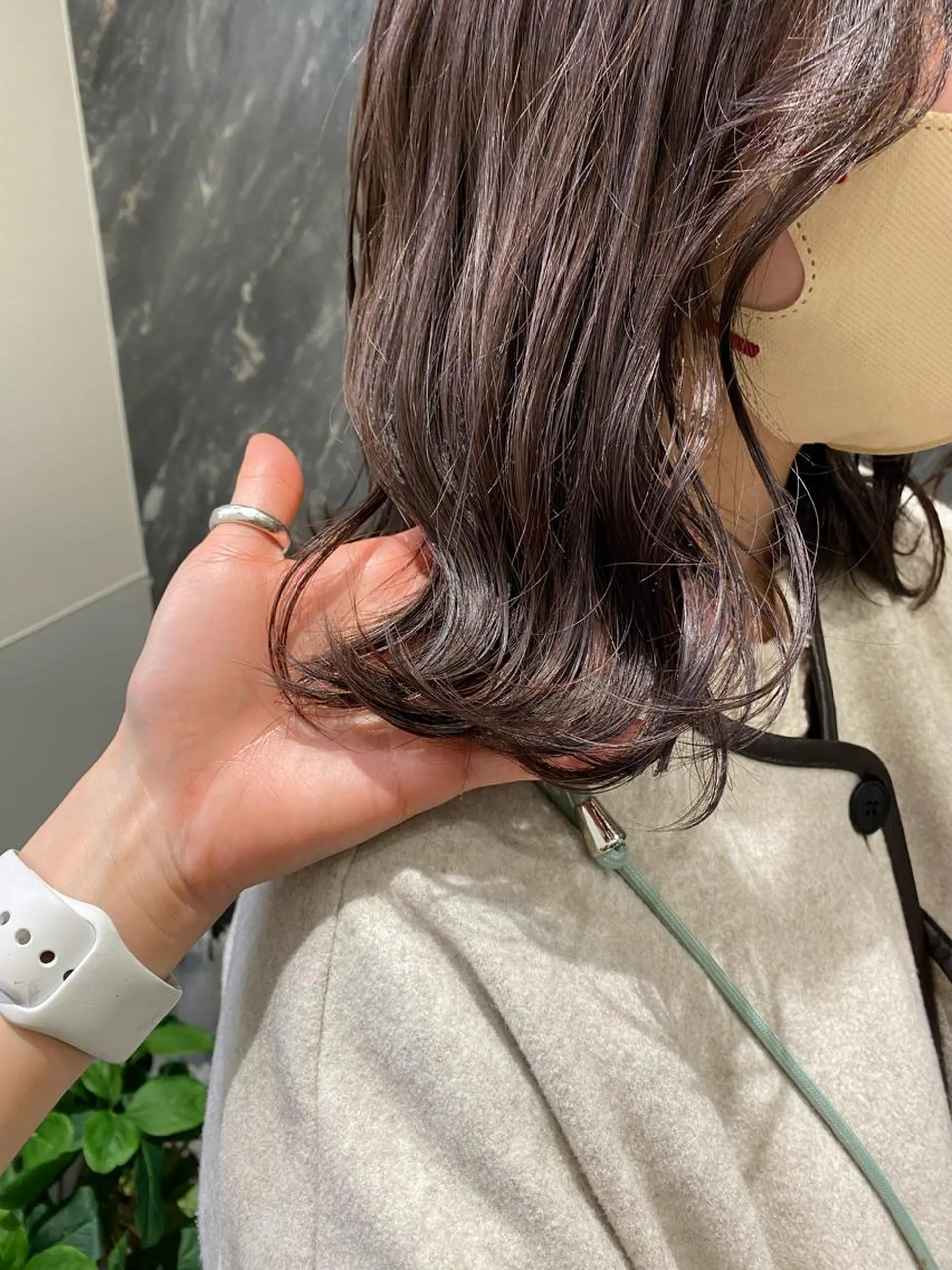 ミディアム カラー パーマ、髪質改善 菊地美月のヘアスタイル