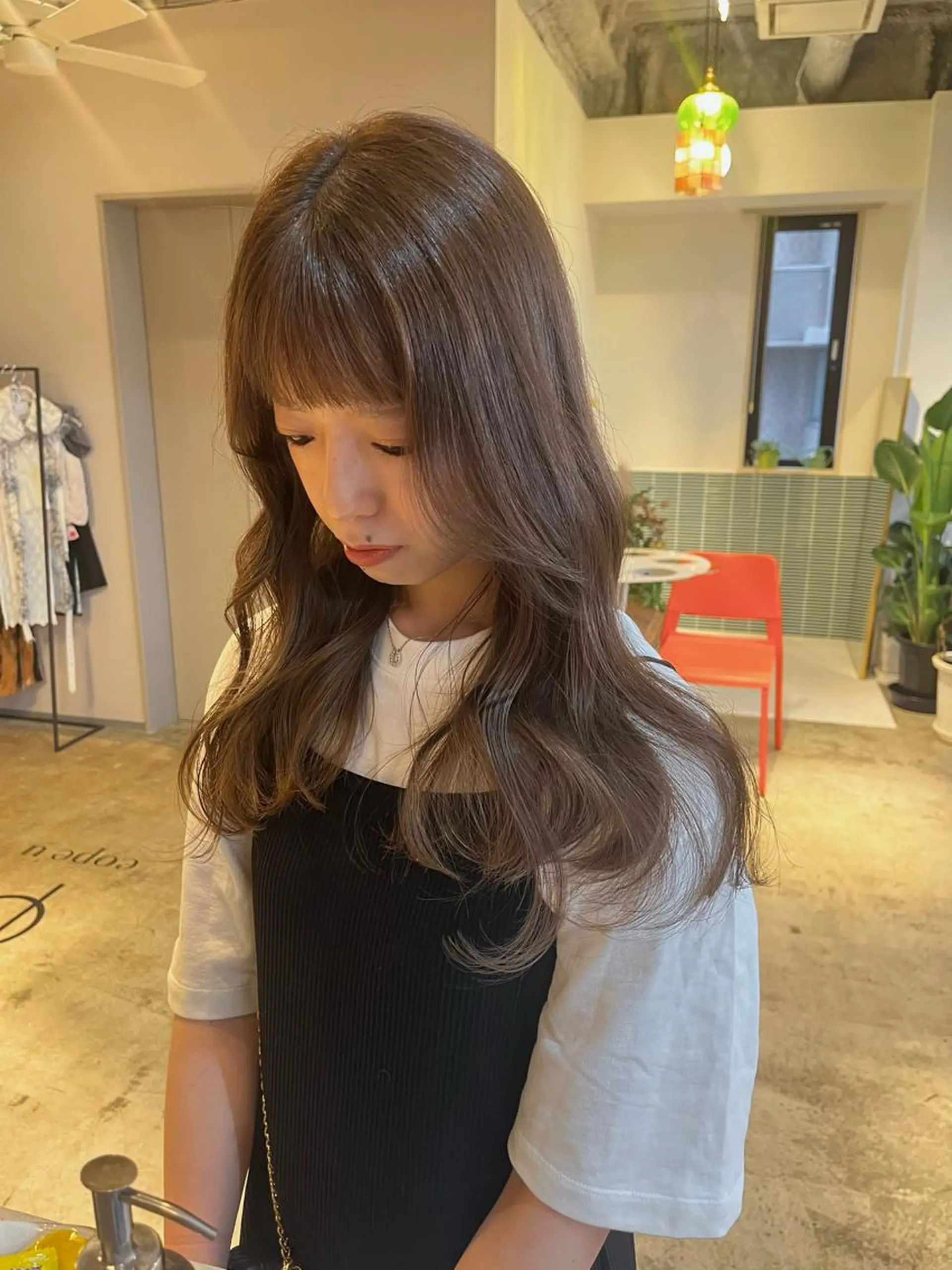 セミロング カラー ヘアカラー トリートメント 🩷ハイトーン透明感 レイヤー🩷ユリカのヘアスタイル