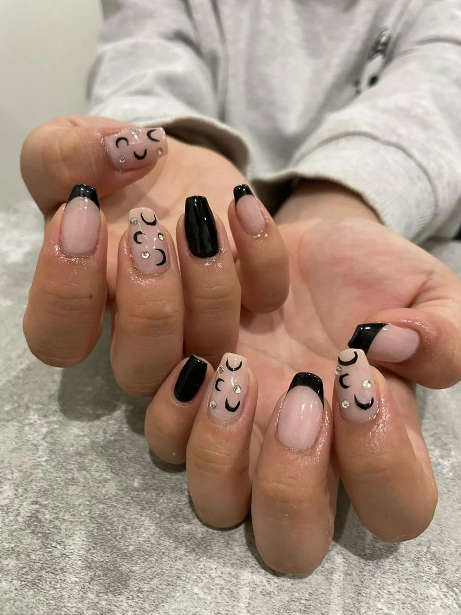 ネイル 持ち込み Raviliss ♡のネイルデザイン