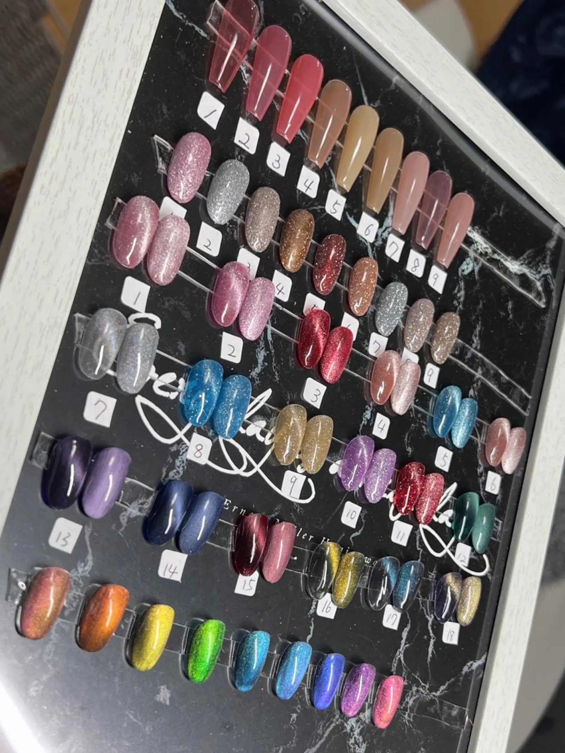 ネイル lucky nail 歌舞伎町のネイルデザイン