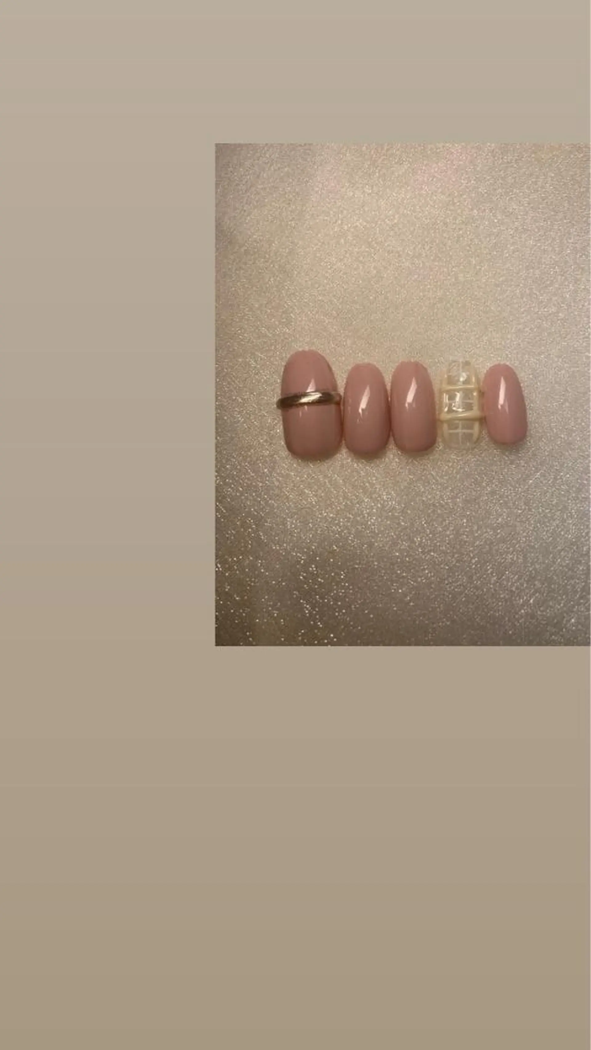 ミディアム ネイル マツエク・マツパ ハンドネイル MALCAnail(マルカネイル)所属・荒木 莉奈のネイルデザイン