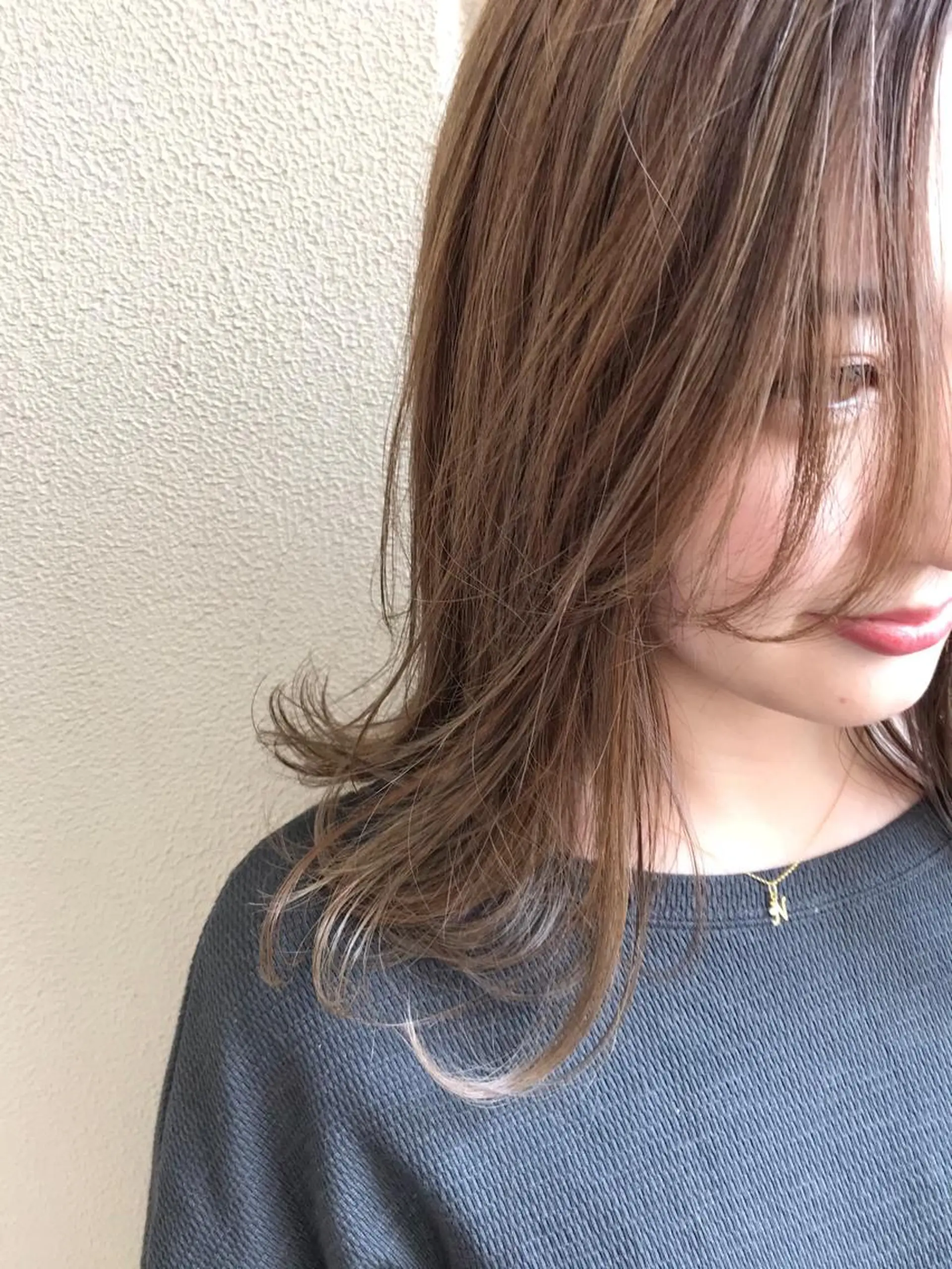 ミディアム ハイライト カット ヘアカラー カラーリスト菅野 竜矢🌈のヘアスタイル