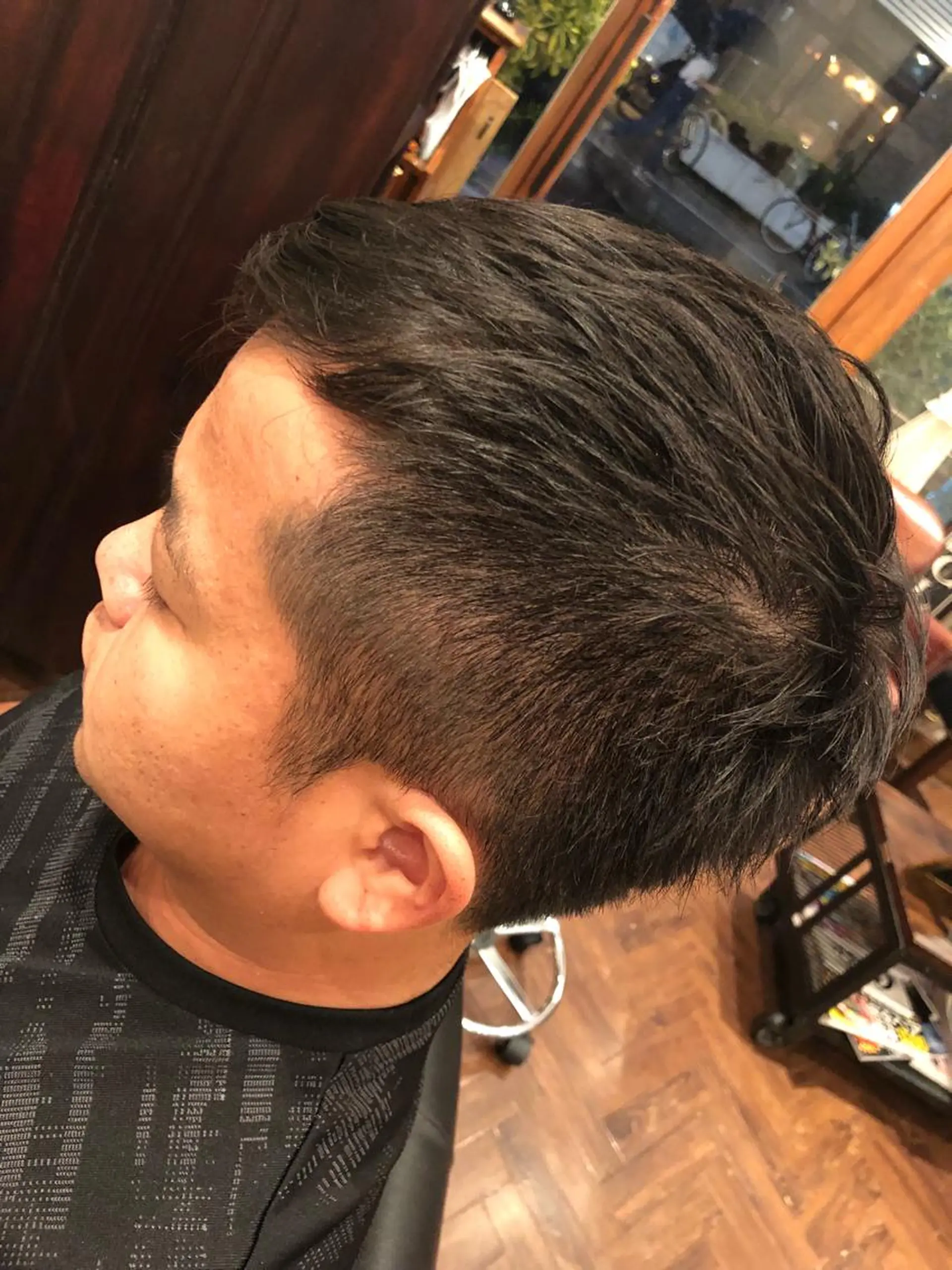 ショート メンズ 新井 友菜のヘアスタイル