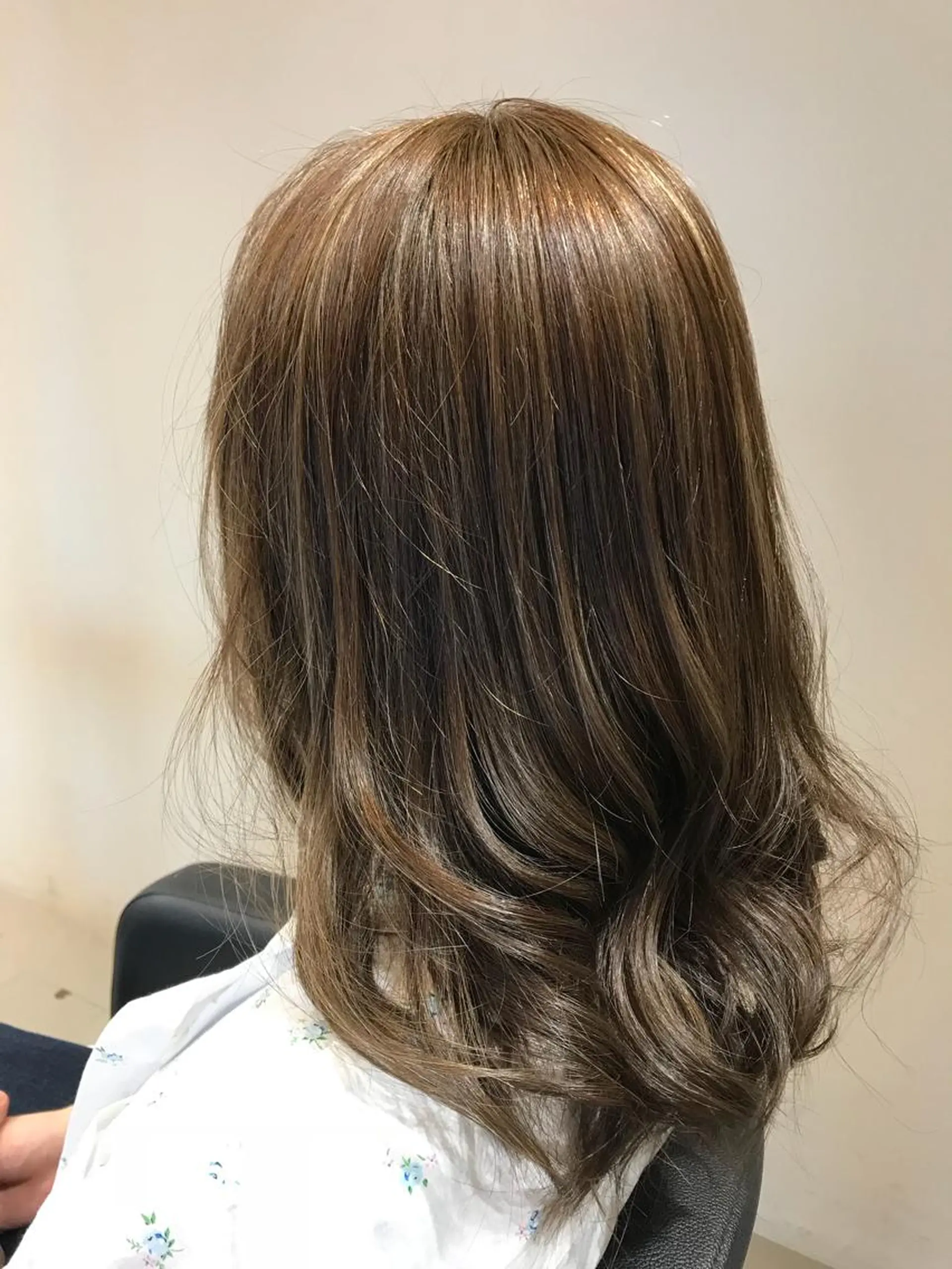 ロング カラー 関口 友行のヘアスタイル