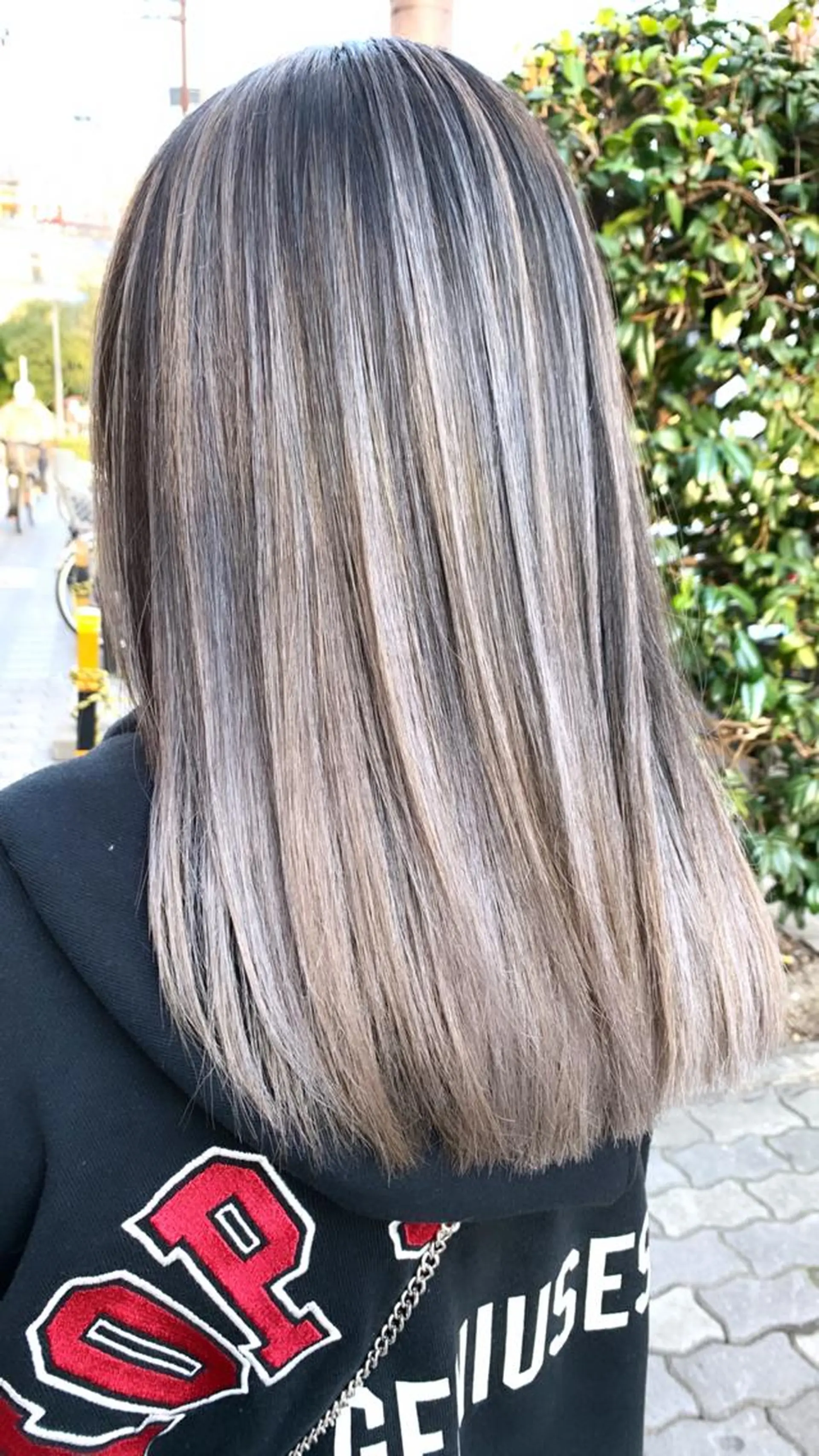 セミロング カラー パーマ ヘアアレンジ メンズ キッズ ネイル マツエク・マツパ 酸性ストレート 髪質改善大槻勇樹のヘアスタイル