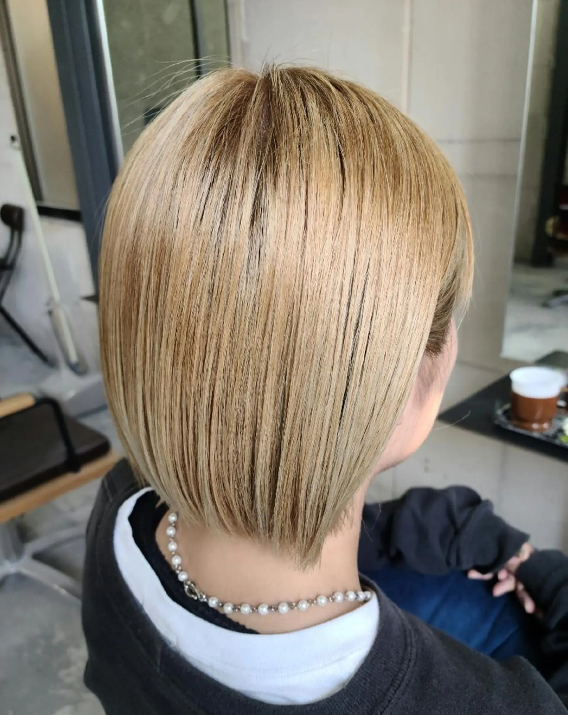 ショート カラー ベージュカラー ブリーチ ヘアカラー トリートメント terra✂️川嶋 大輔のヘアスタイル