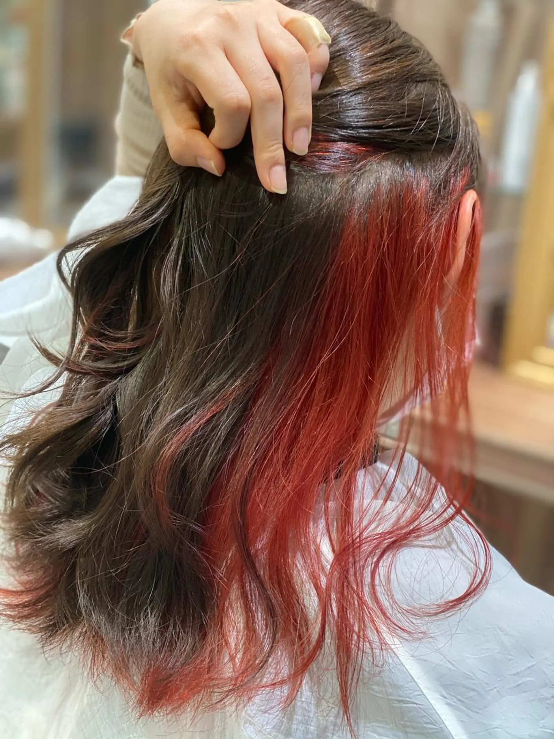 セミロング カラー インナーカラー レッドカラー 💎大人ハイライト 💎上杉一也💎のヘアスタイル