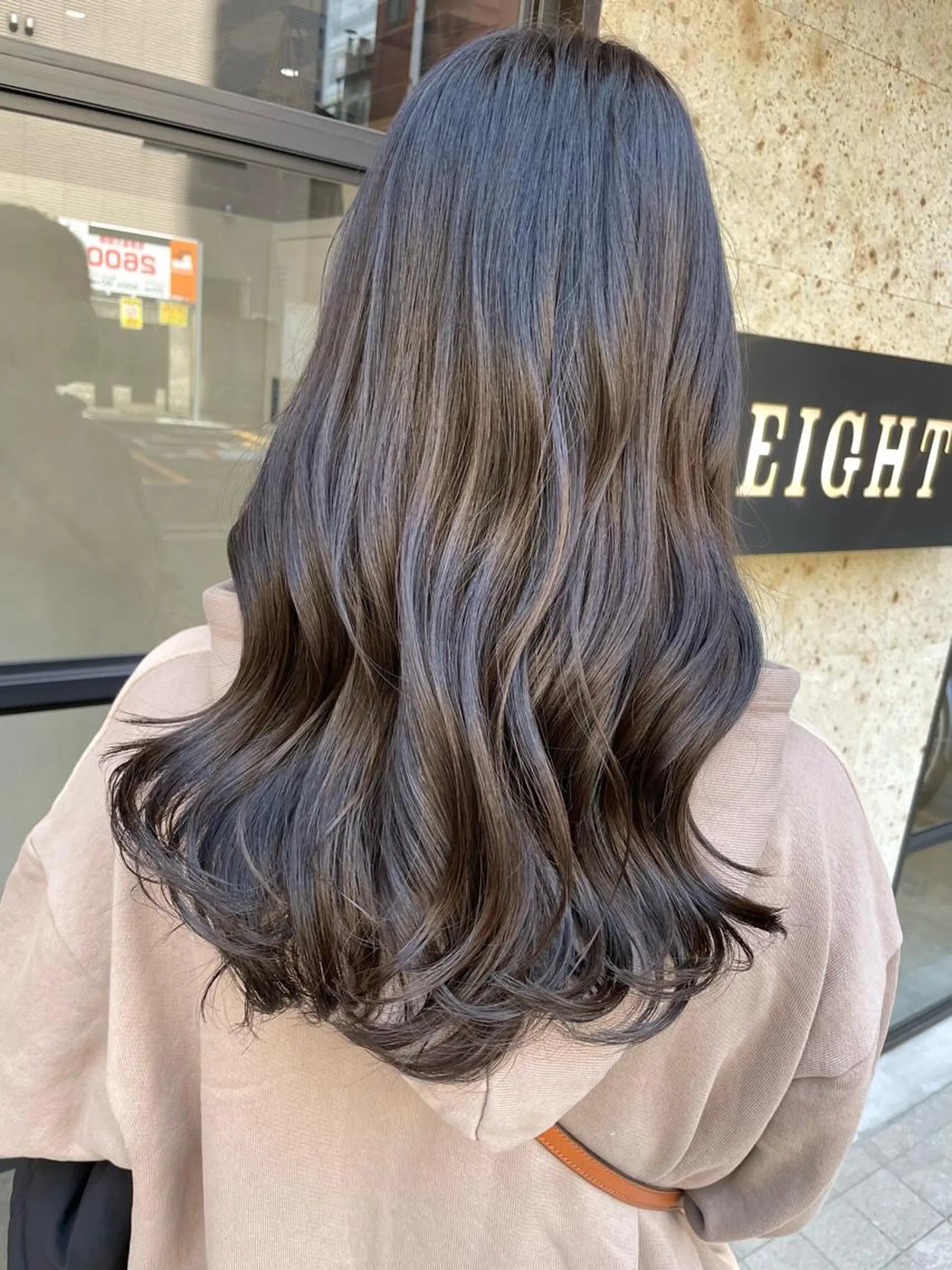 ロング カラー カット ヘアカラー ハイライトが 得意なニキです😊のヘアスタイル