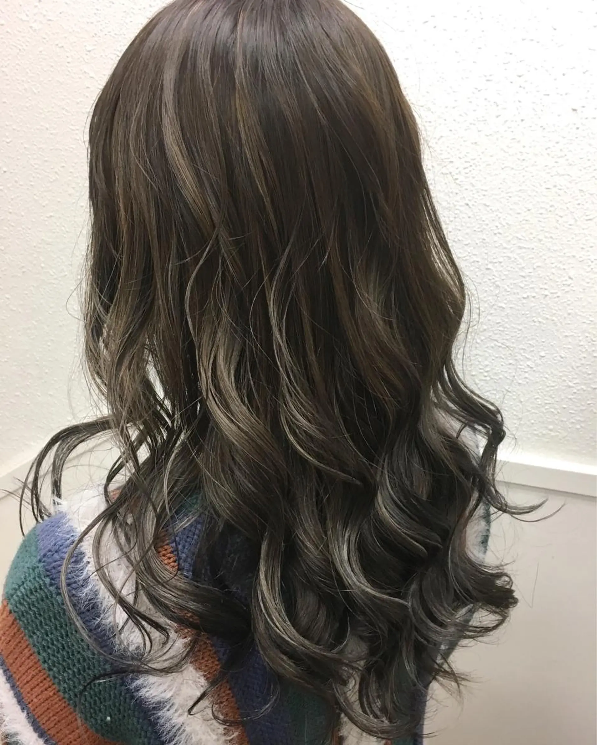 ロング カラー グレージュ ハイライトカラー ハイライト 髪質改善/美髪矯 正ヤマモトハルキのヘアスタイル