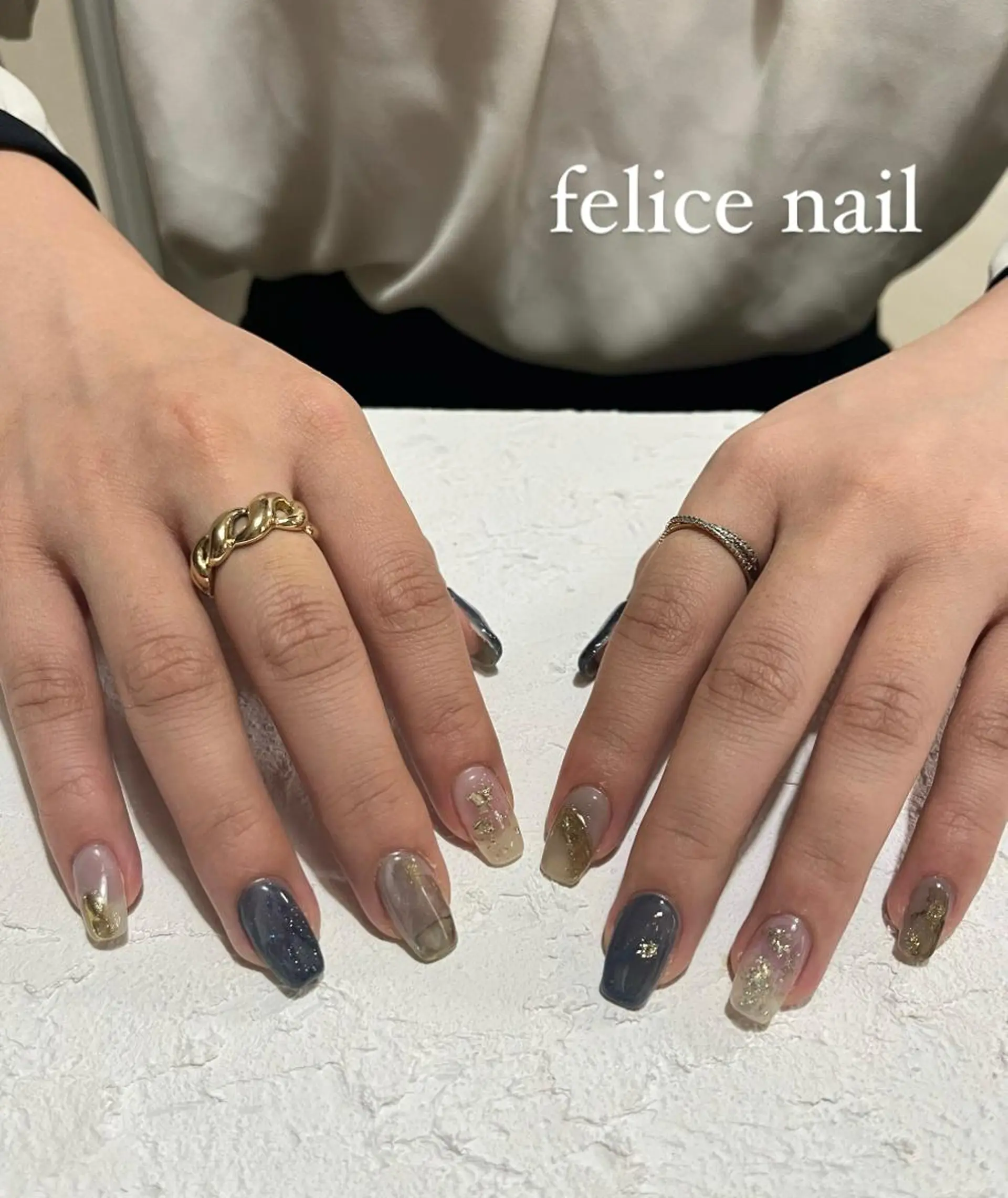 ネイル マグネットネイル ネイビー ニュアンスネイル オフィスネイル felice nailのネイルデザイン