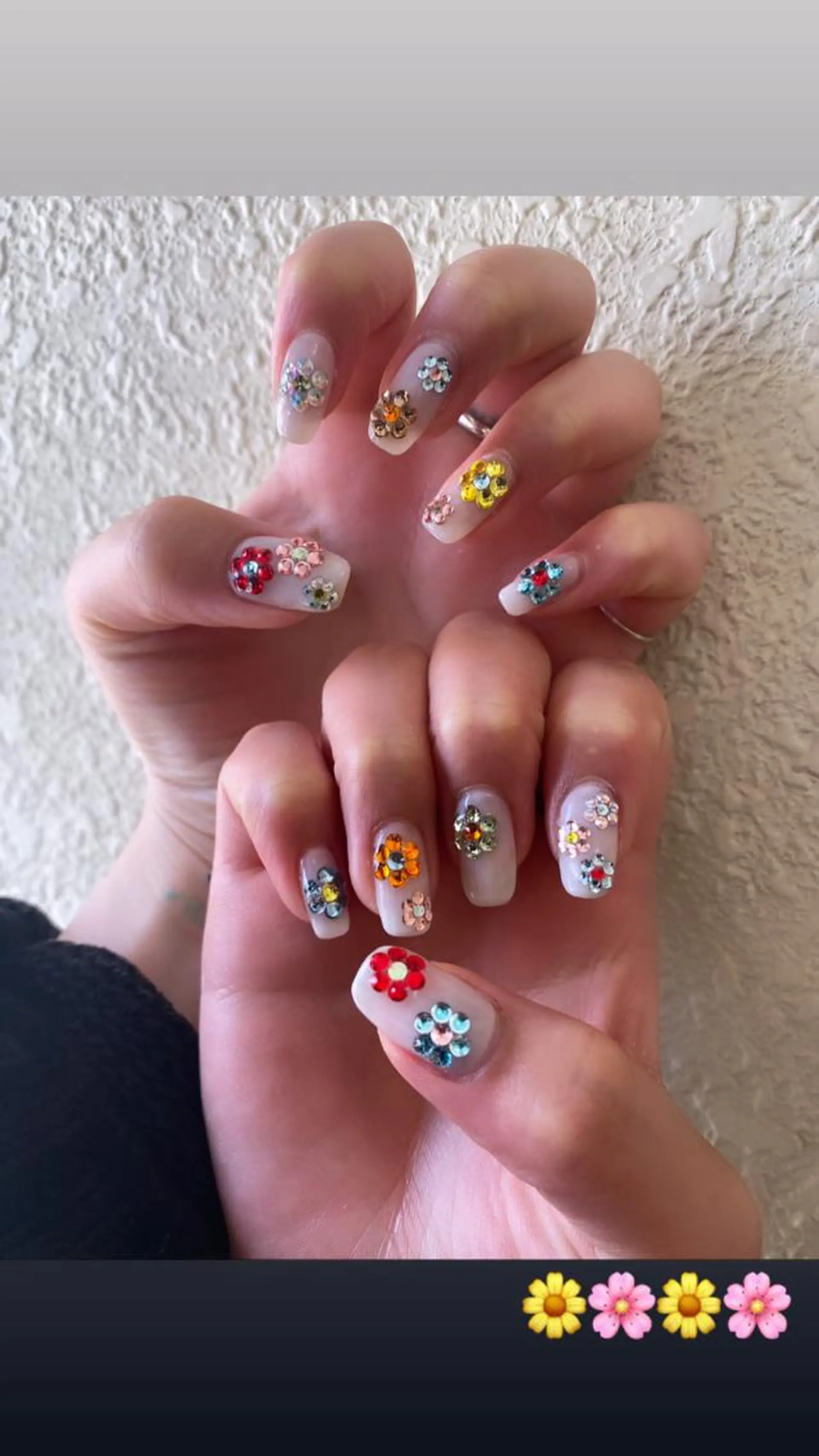 ネイル OOMINE KAORIのネイルデザイン