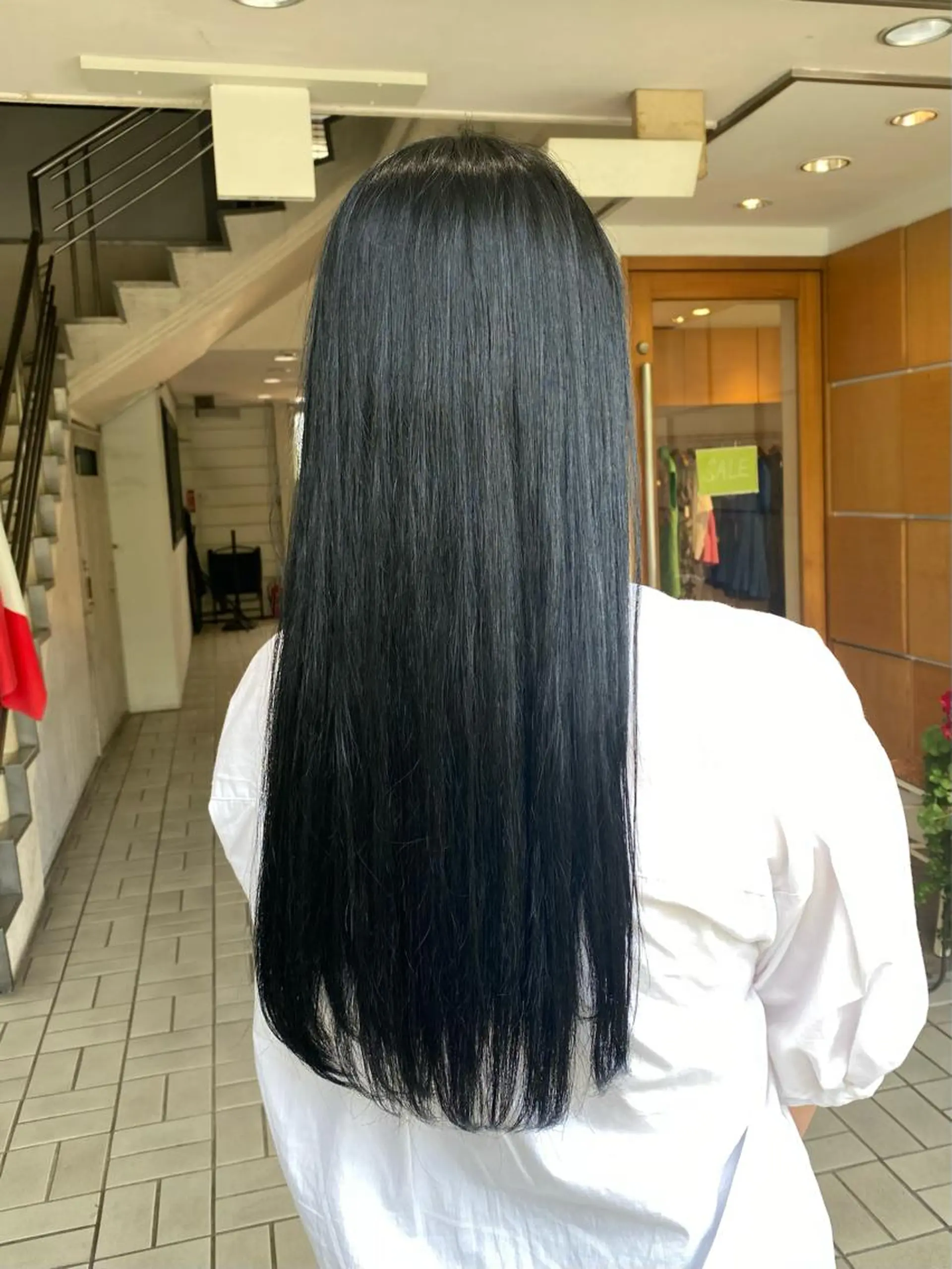 ロング カラー 黒髪 ブルーカラー ブルーブラック トリートメント ducha所属・DUCHA Tomida naoのヘアスタイル