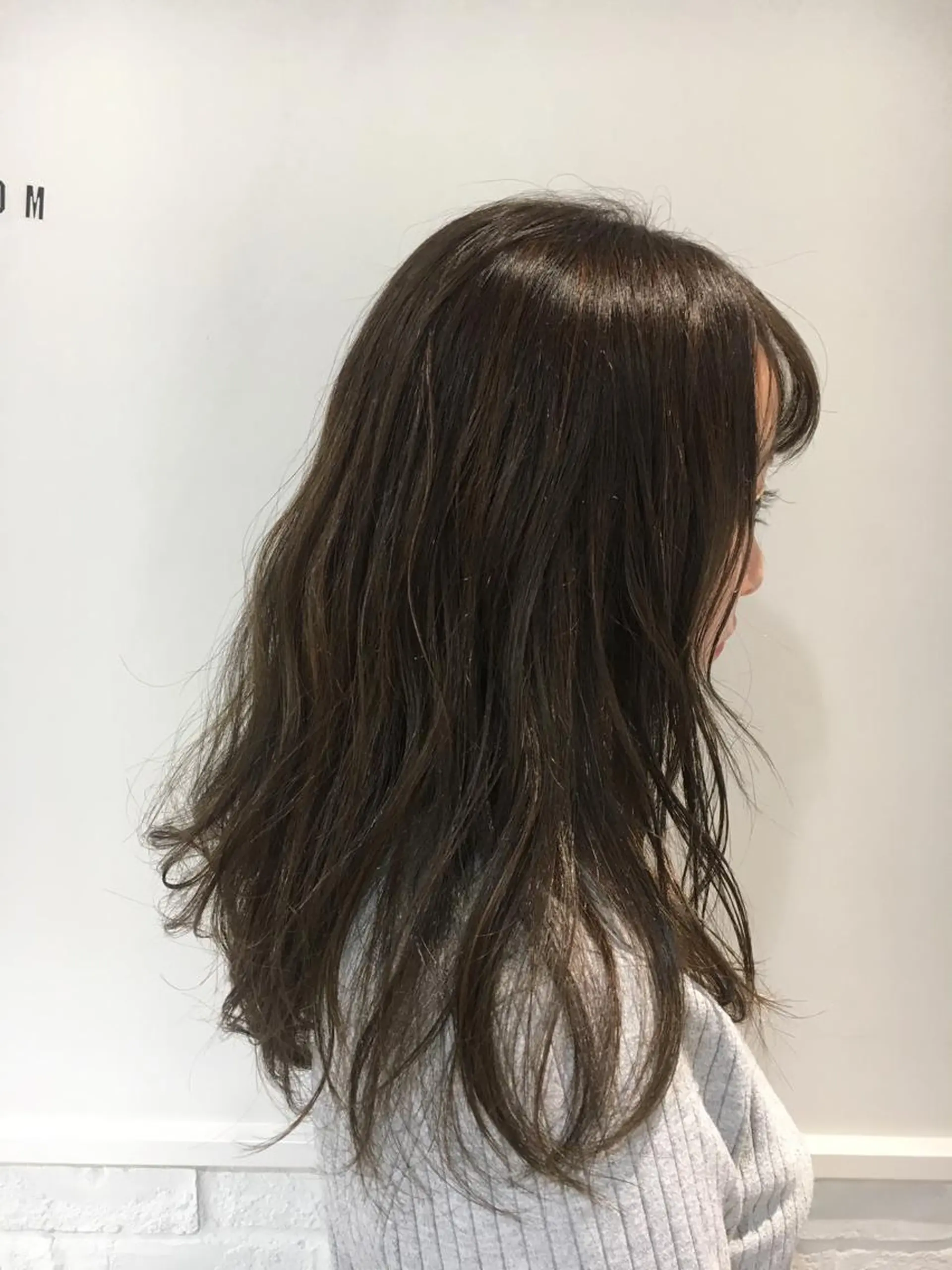 カラー アッシュ ブルーカラー ブルーアッシュ ハイライトカラー 江原 彩華のヘアスタイル