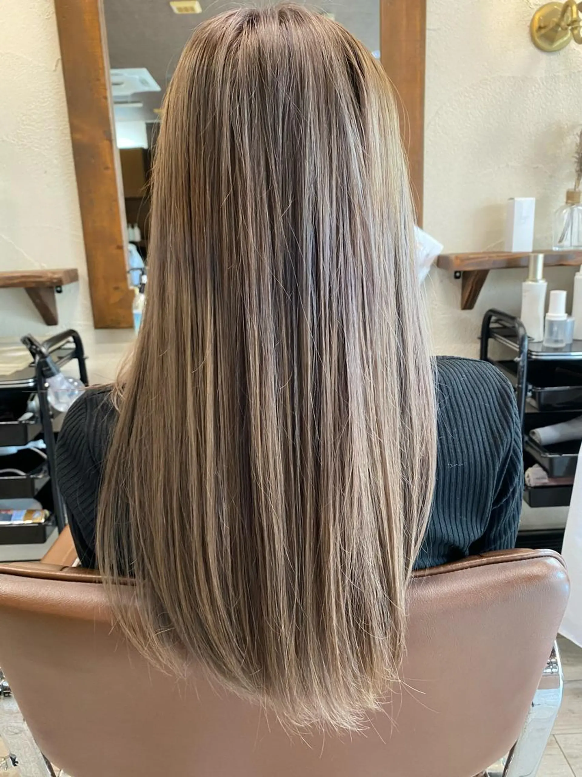 ロング カラー ダブルカラー ハイトーンカラー カット ヘアカラー トリートメント 日比 貴大/ minim hairのヘアスタイル