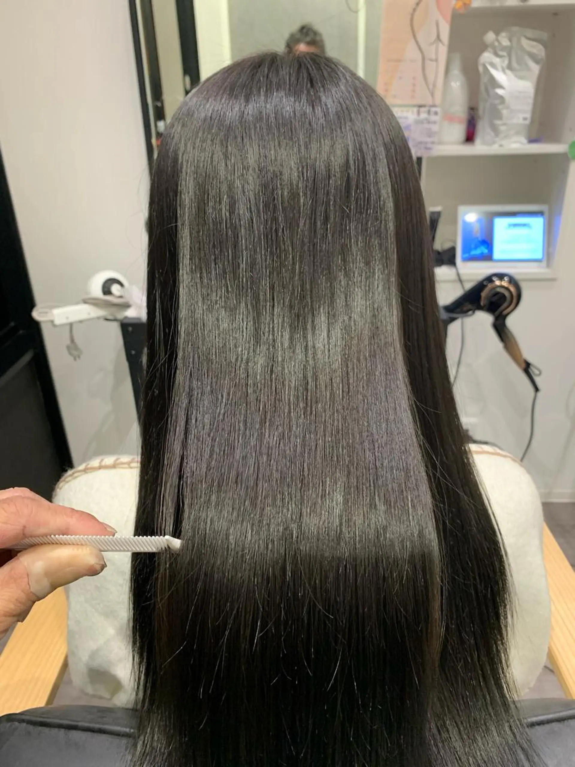 ロング 【酸性ストレート】 宮下和明のヘアスタイル