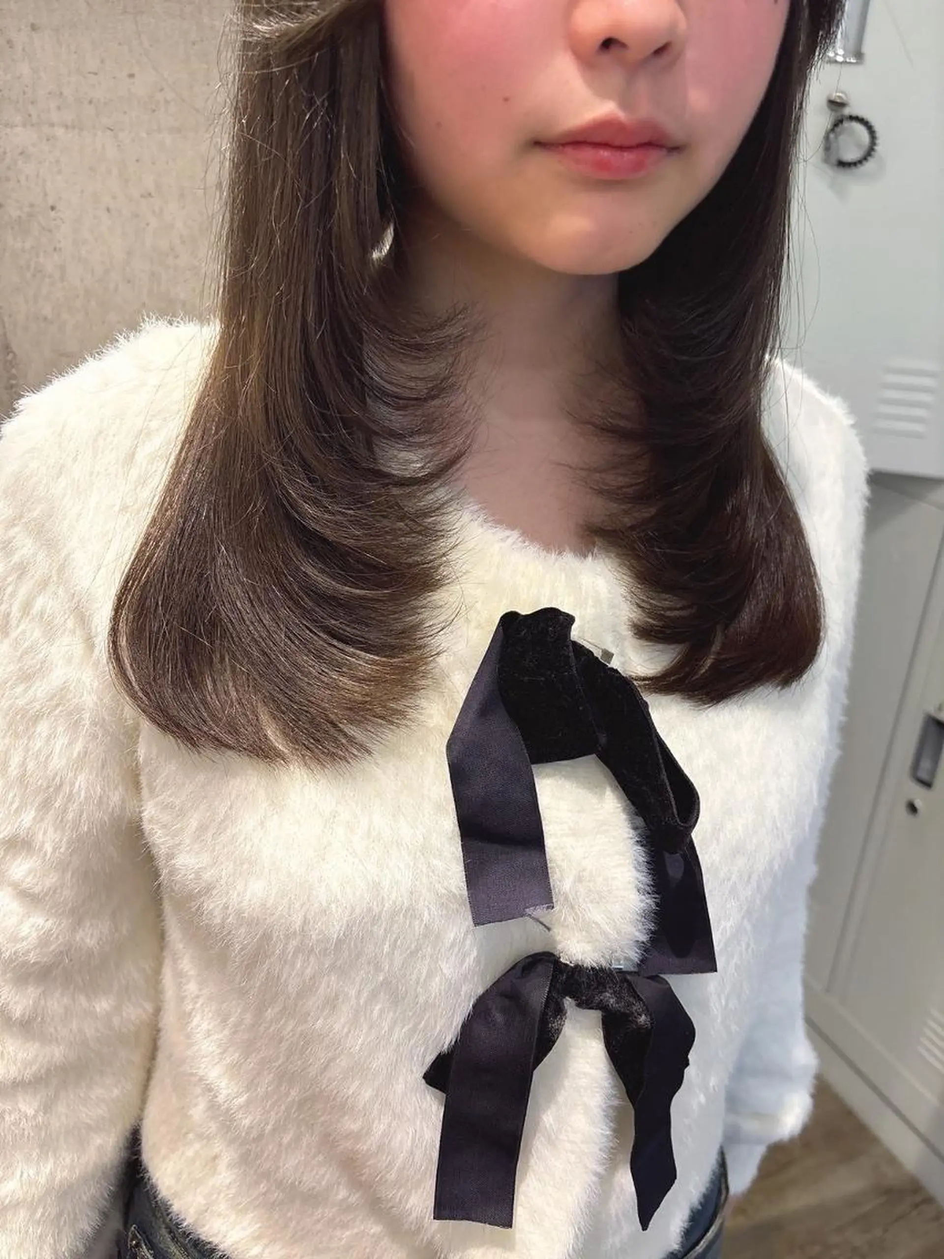 ミディアム カラー ヘアアレンジ 切りっぱなしボブ 丸みショート ベージュカラー ショコラベージュ 透明感カラー N° +aero 横浜のヘアスタイル