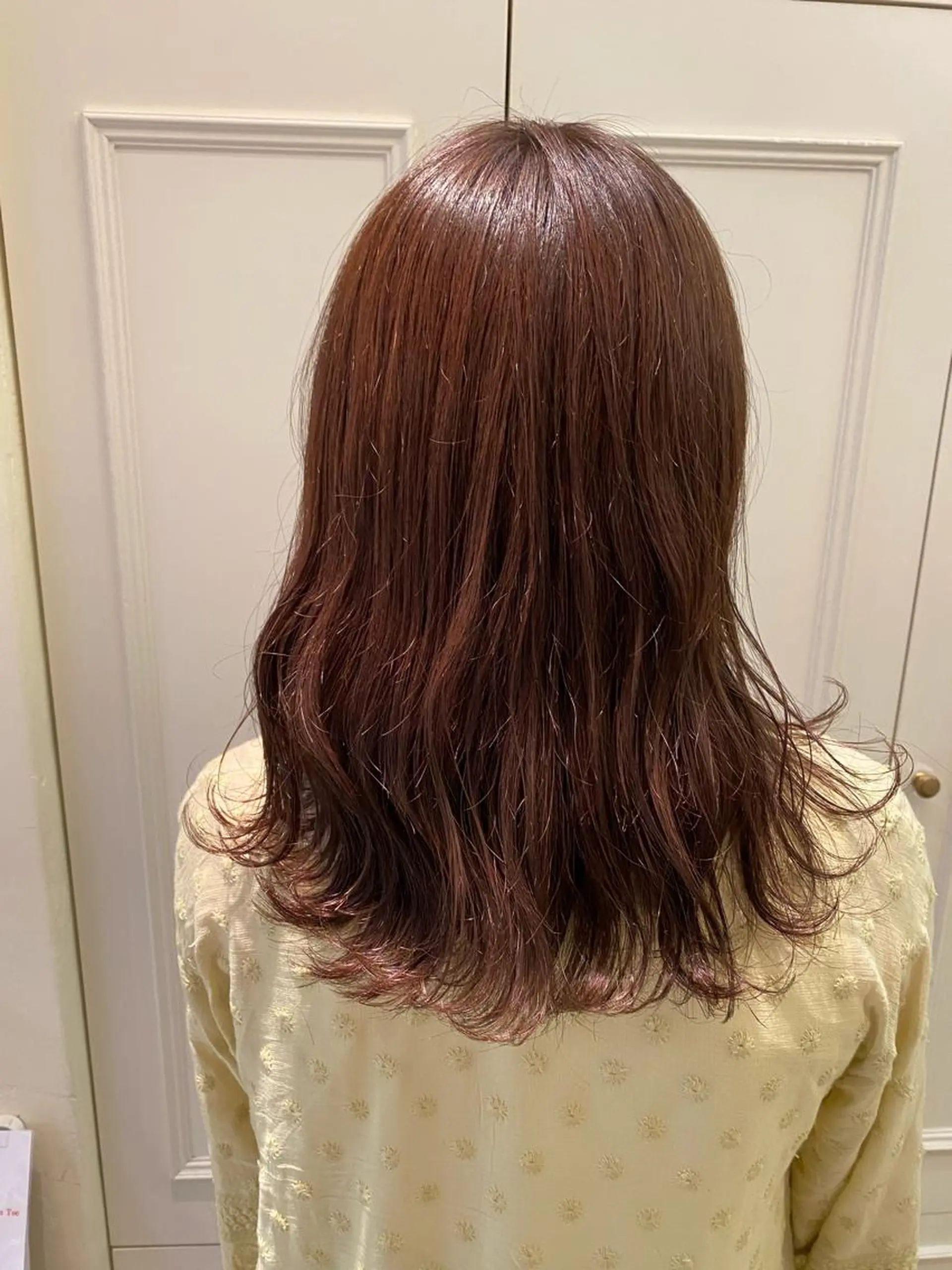 セミロング カラー ベージュカラー オレンジ オレンジベージュ ヘアカラー 大久保 愛のヘアスタイル