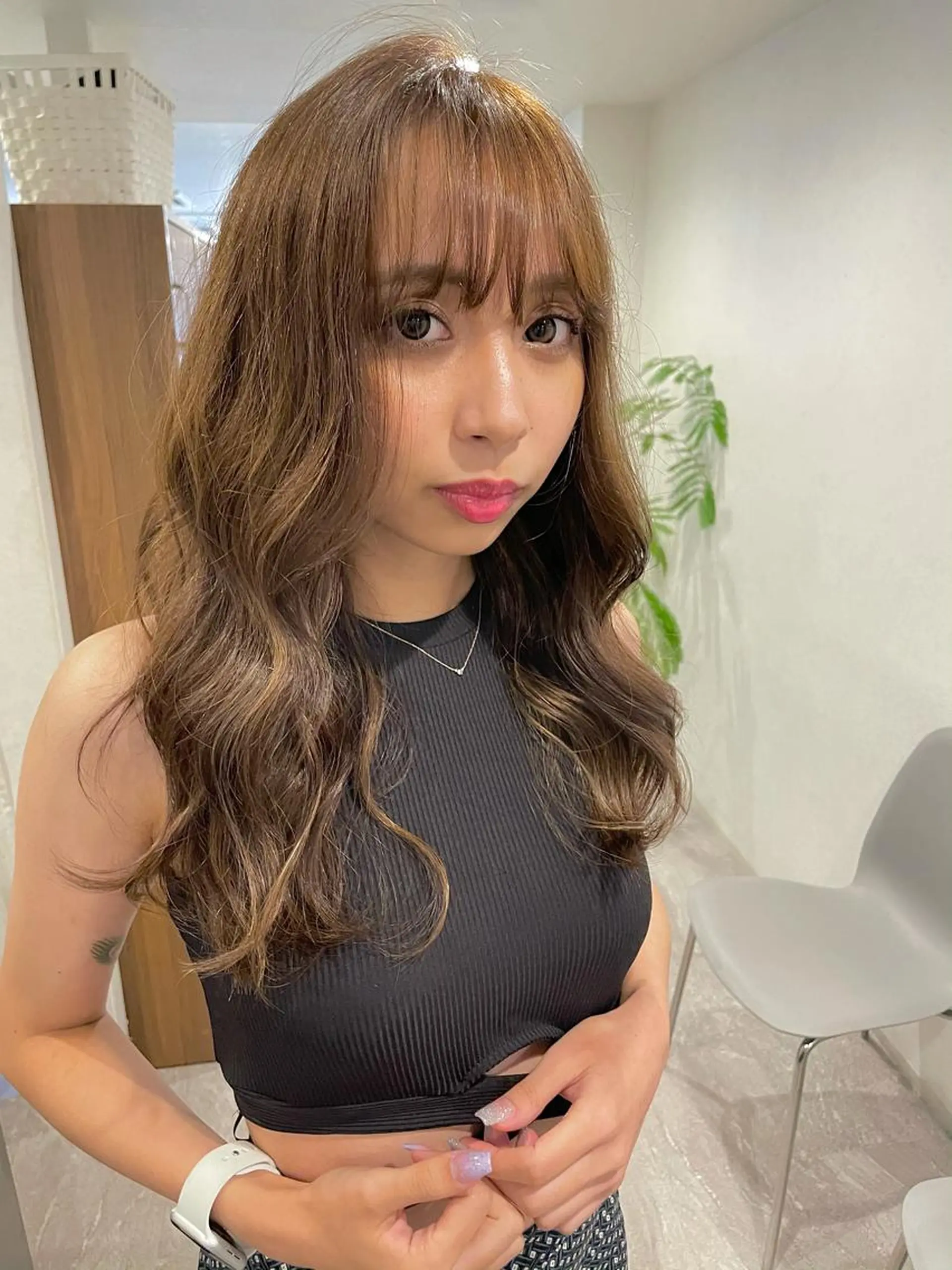 ロング カラー ベージュカラー ハイライトカラー ハイライト 安藤 佑衣のヘアスタイル